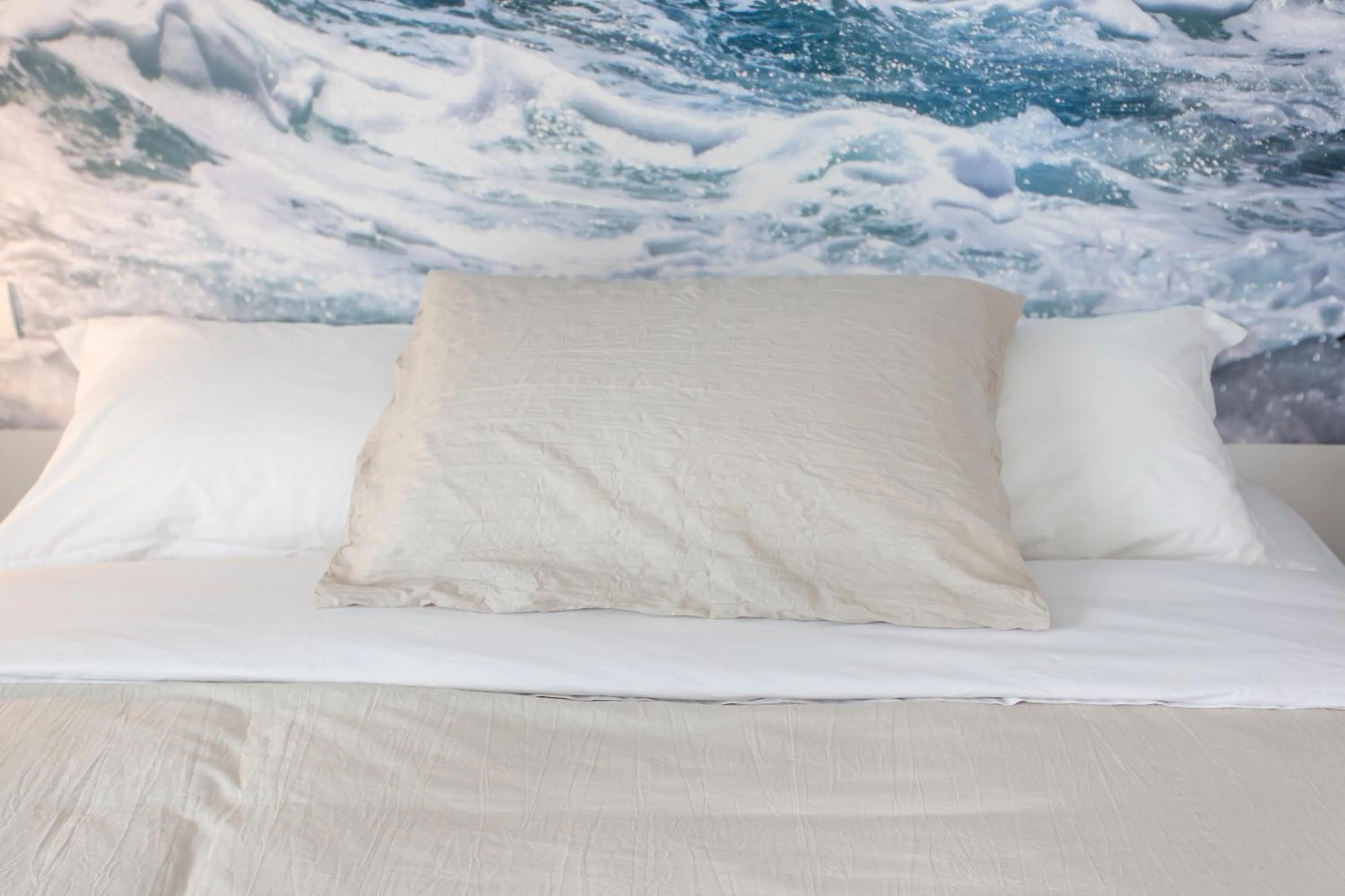 Bed in Aqua&Co Bellagio - Eco conscious stay