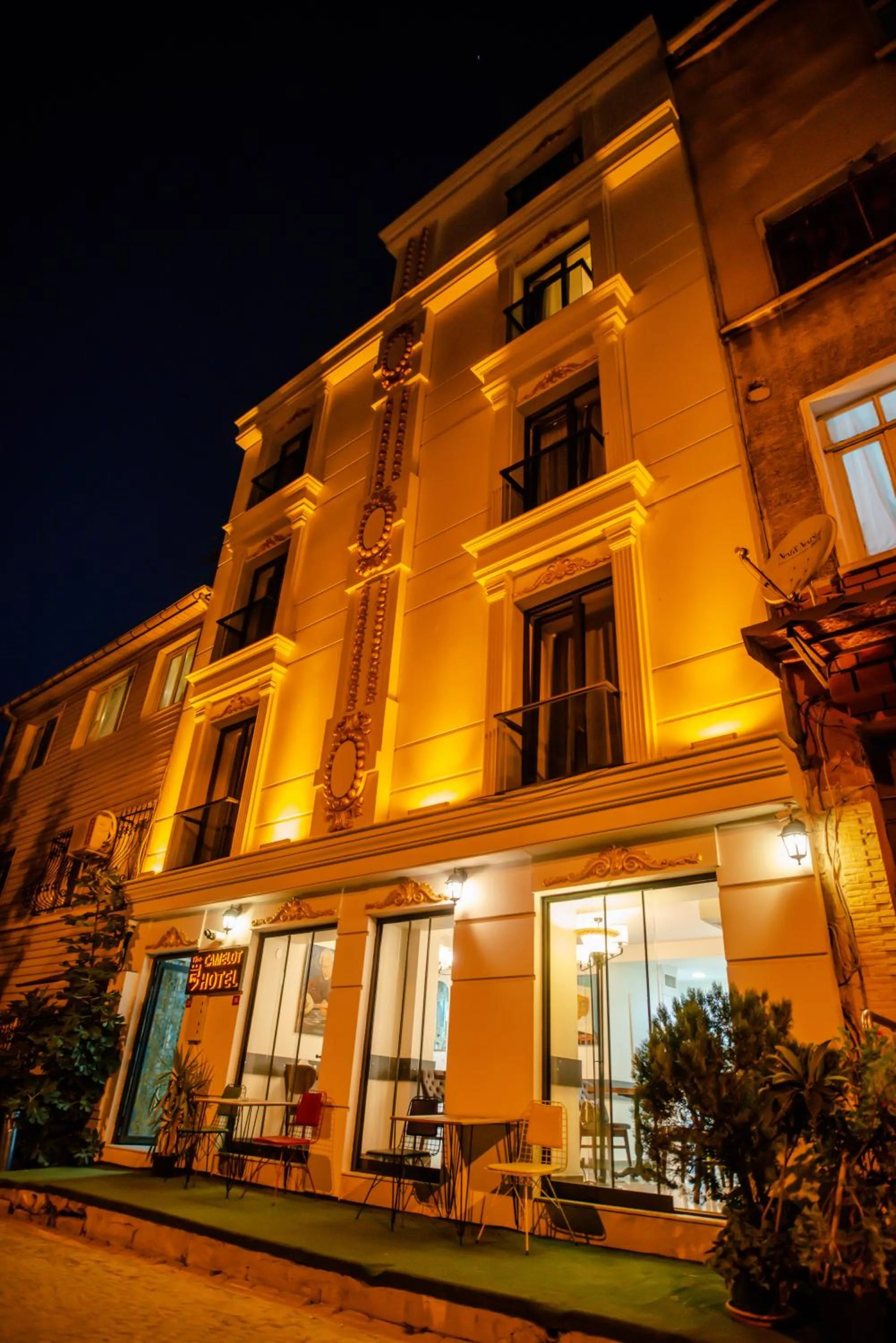 Facade/entrance in The Camelot Hotel