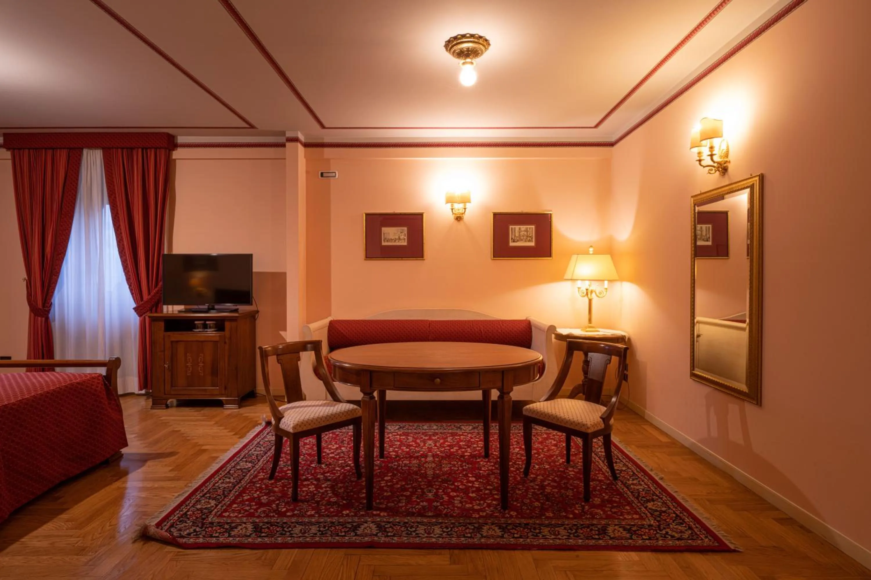 Shower in Marchese Del Grillo