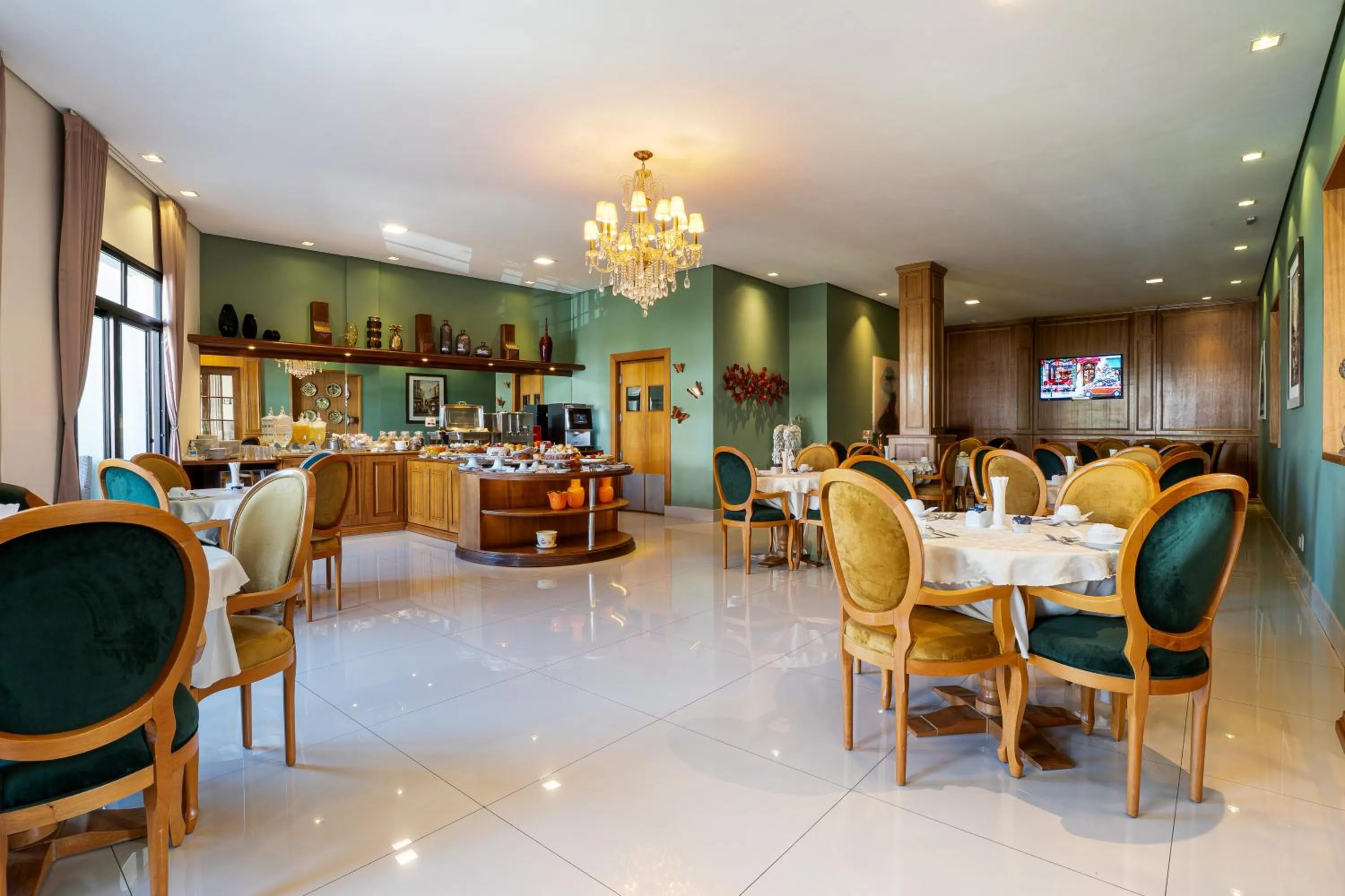 Breakfast in Pousada Luis XV