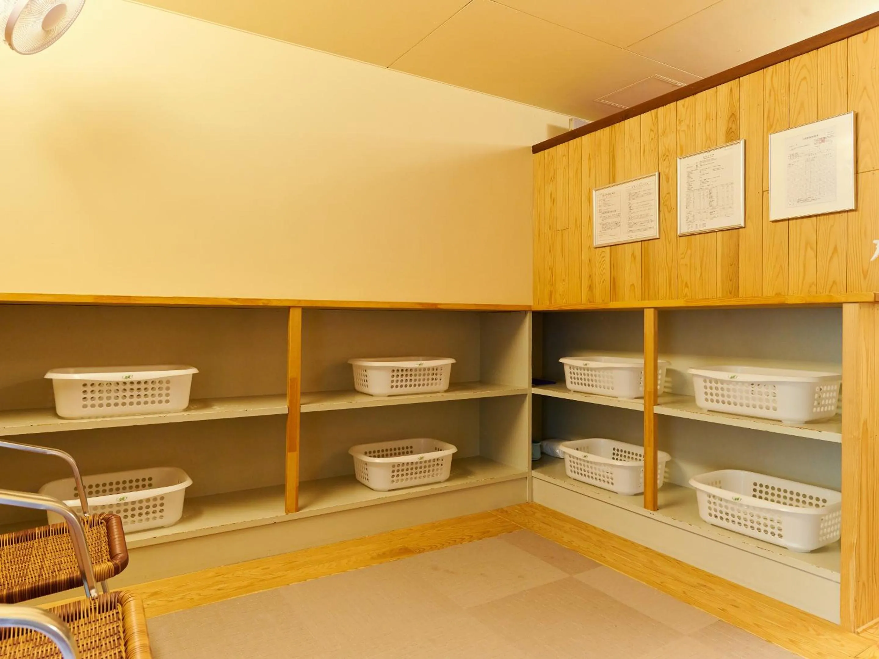 Public Bath in Ishinoyu Lodge