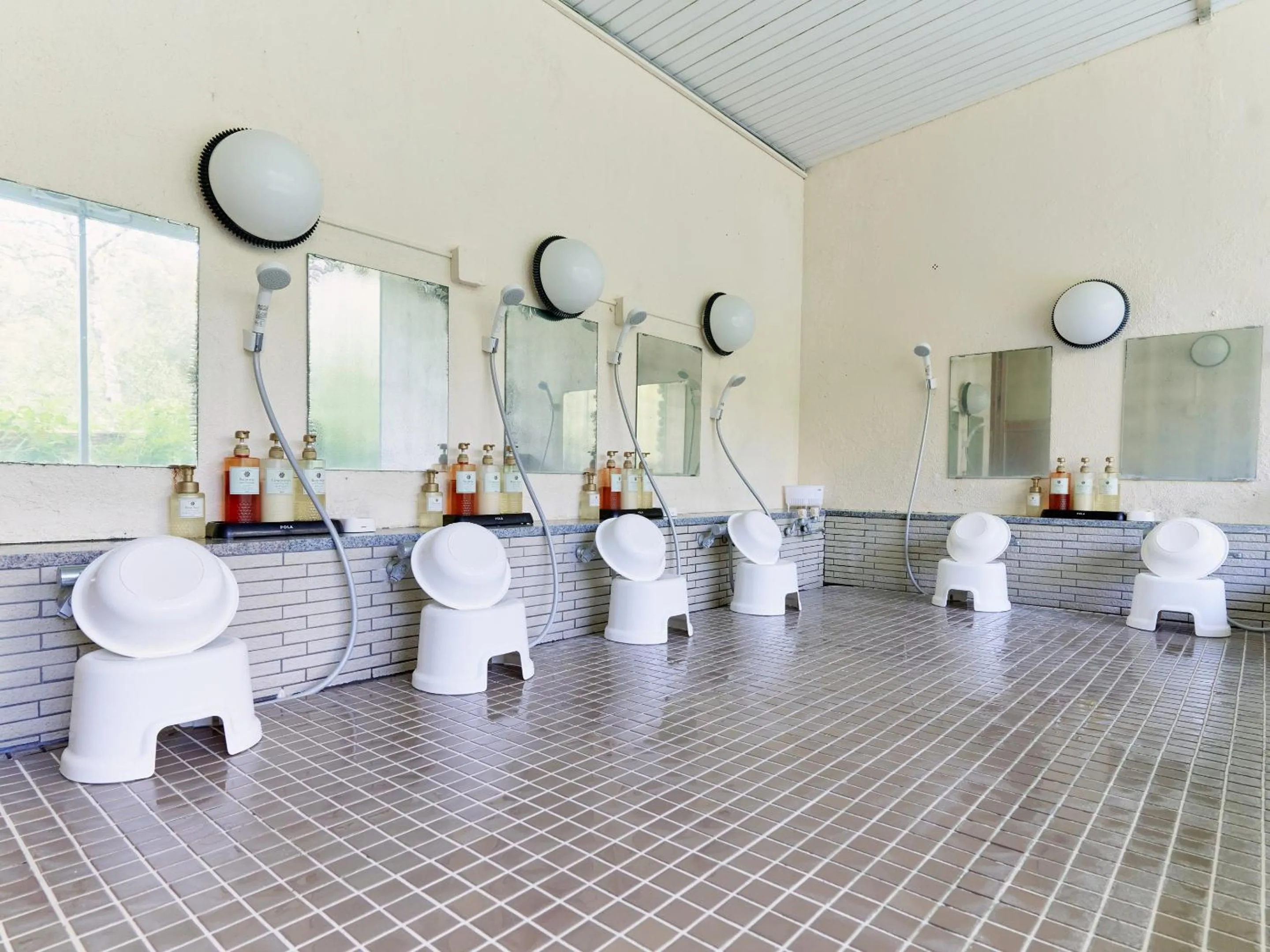 Public Bath in Ishinoyu Lodge
