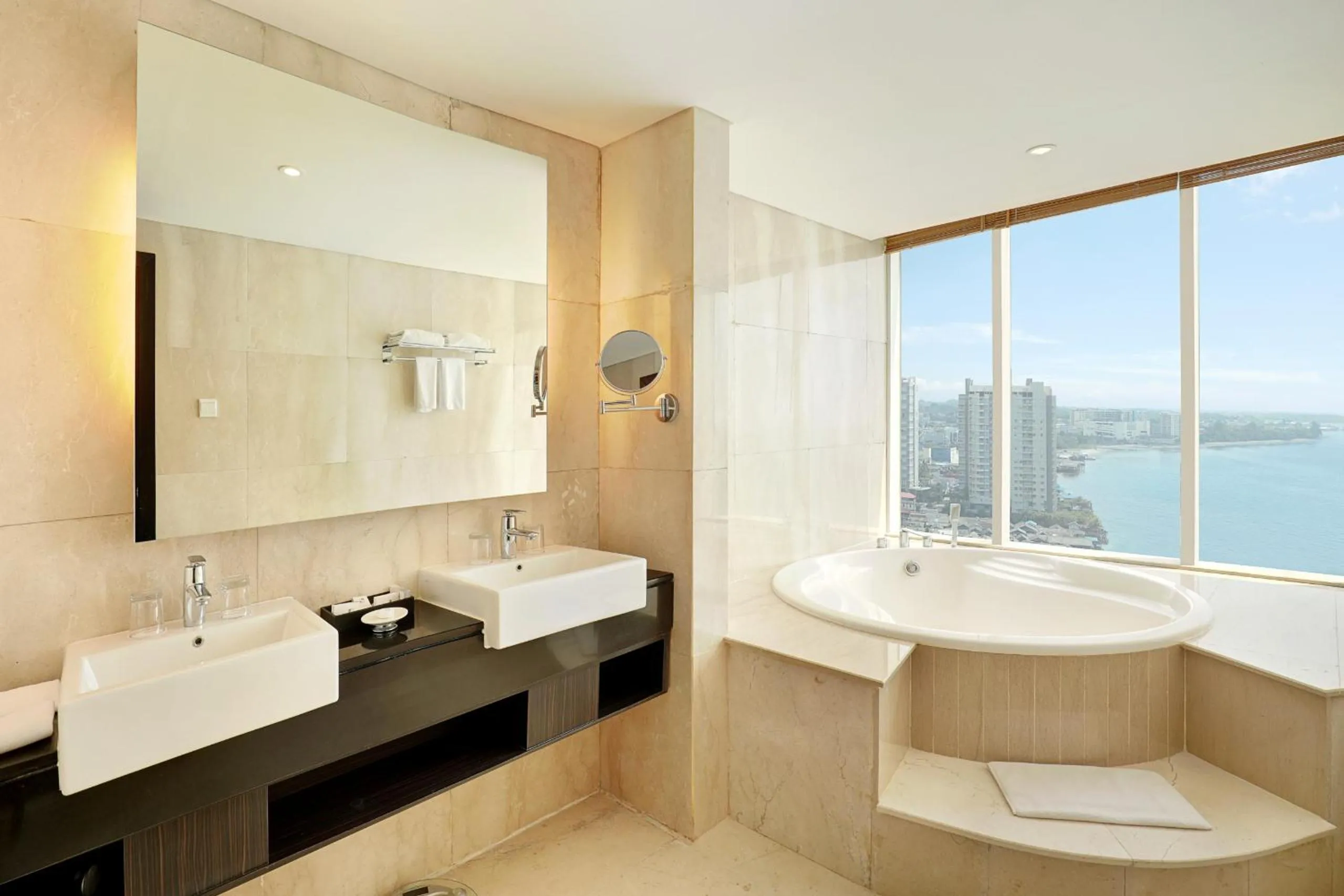 Bathroom in Swiss-Belhotel Balikpapan