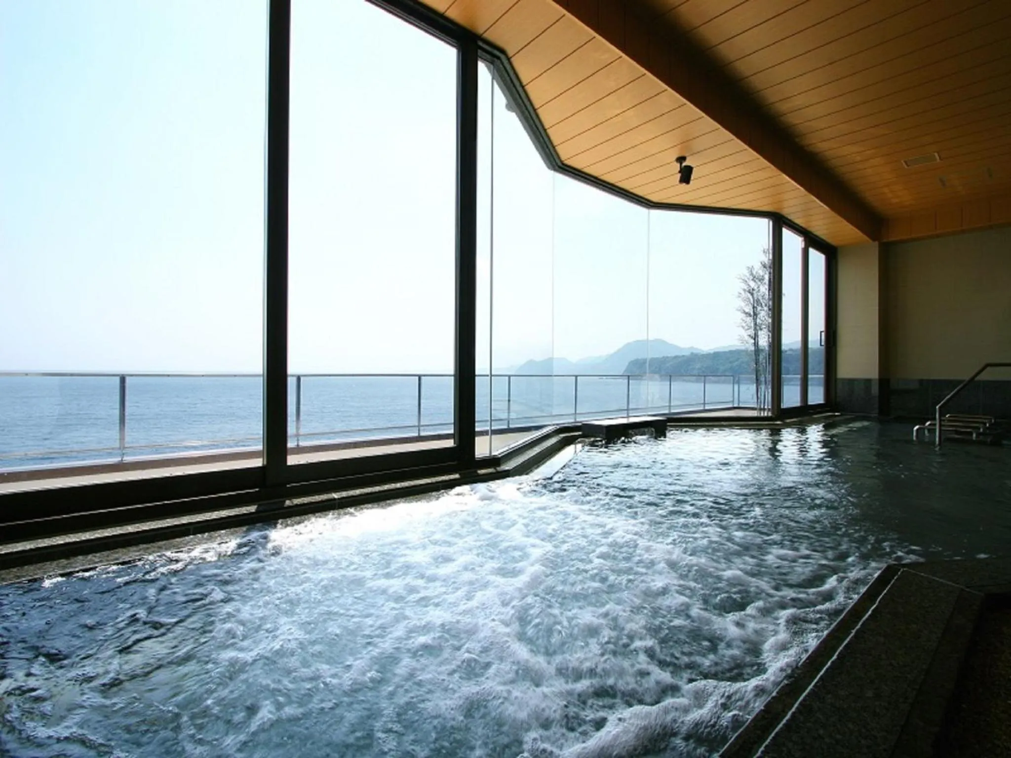 Hot Spring Bath in Inatori Tokai Hotel Yuen