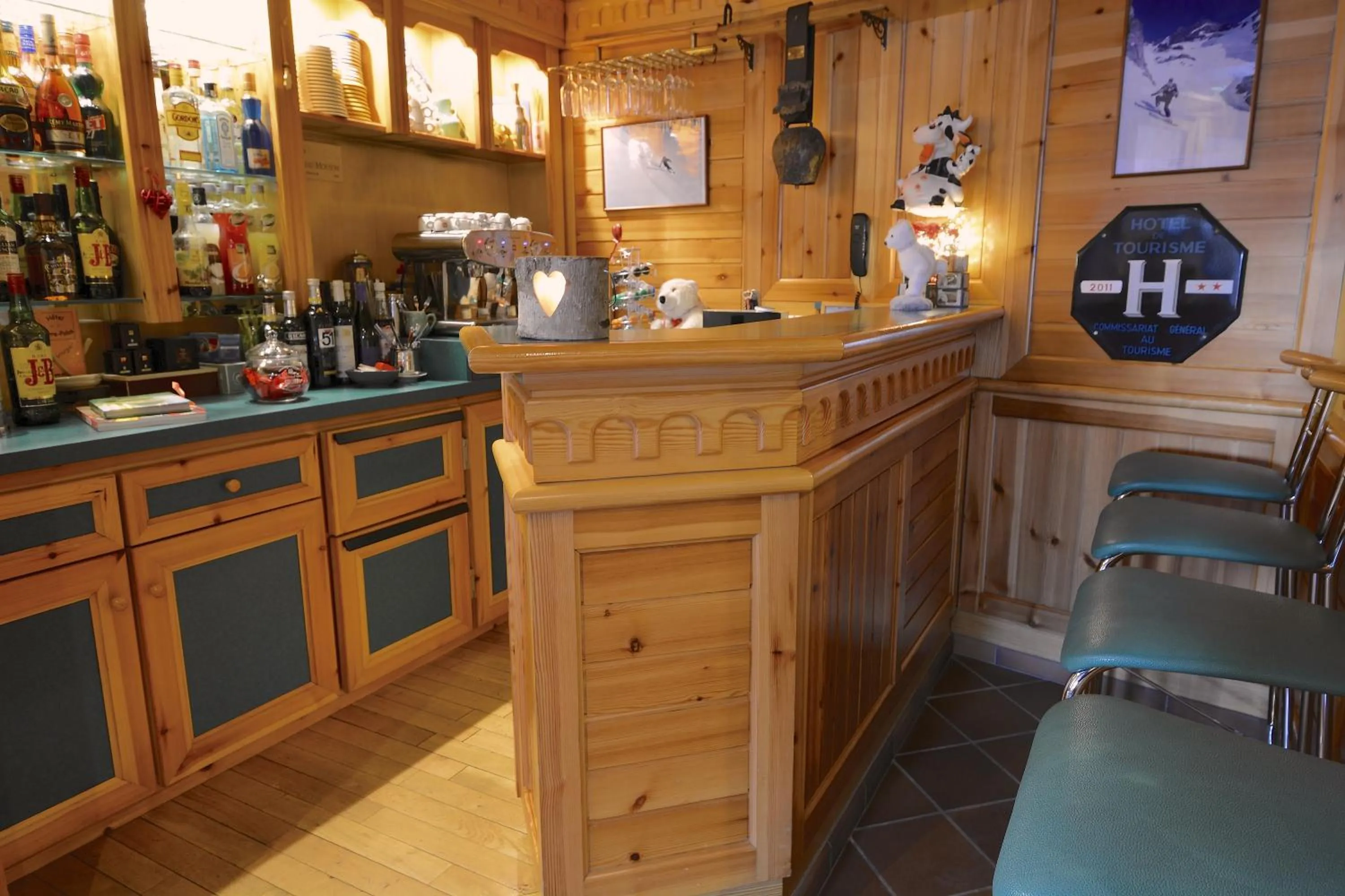 Lounge or bar in Hôtel Serre Palas