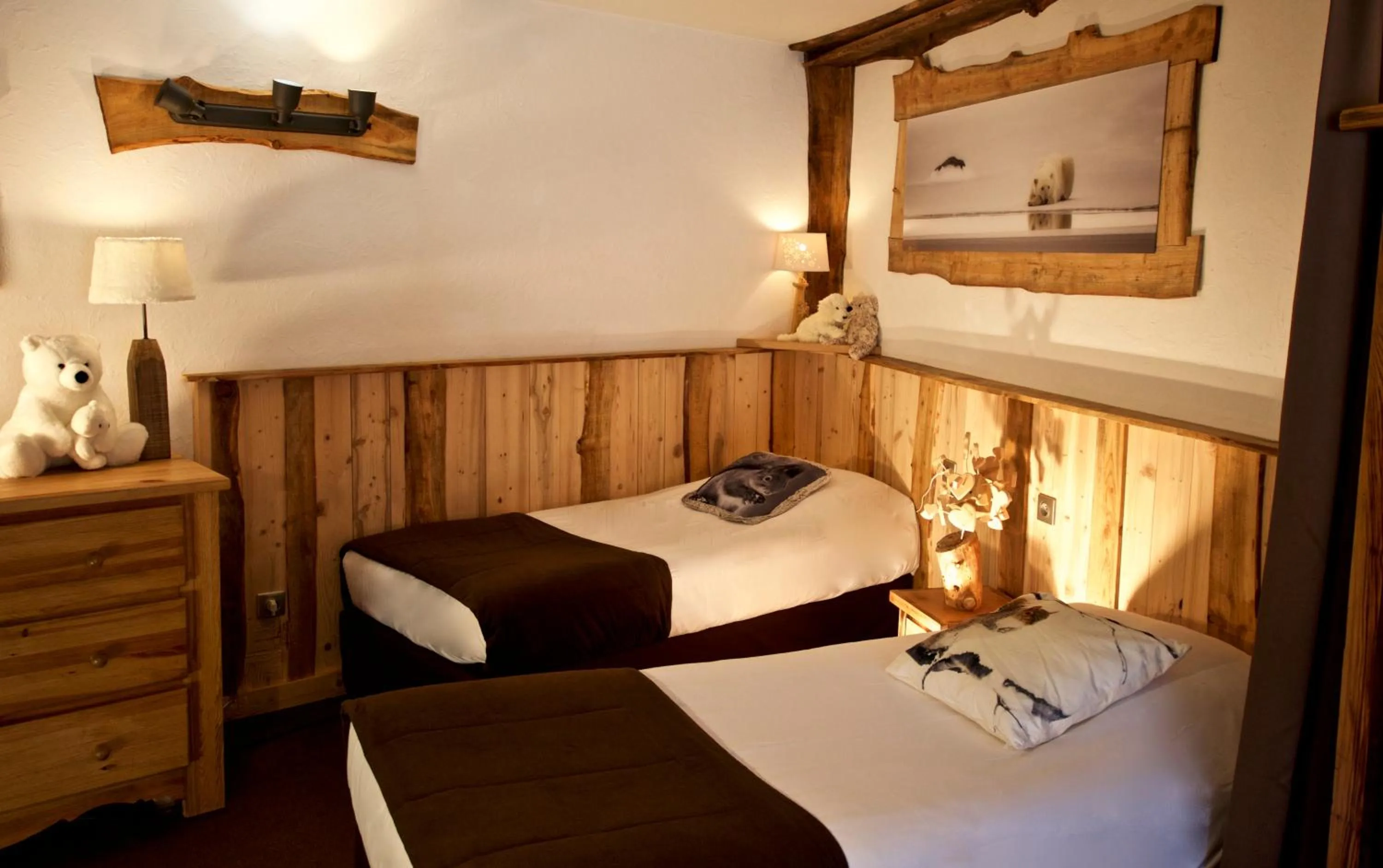 Bed in Hôtel Serre Palas