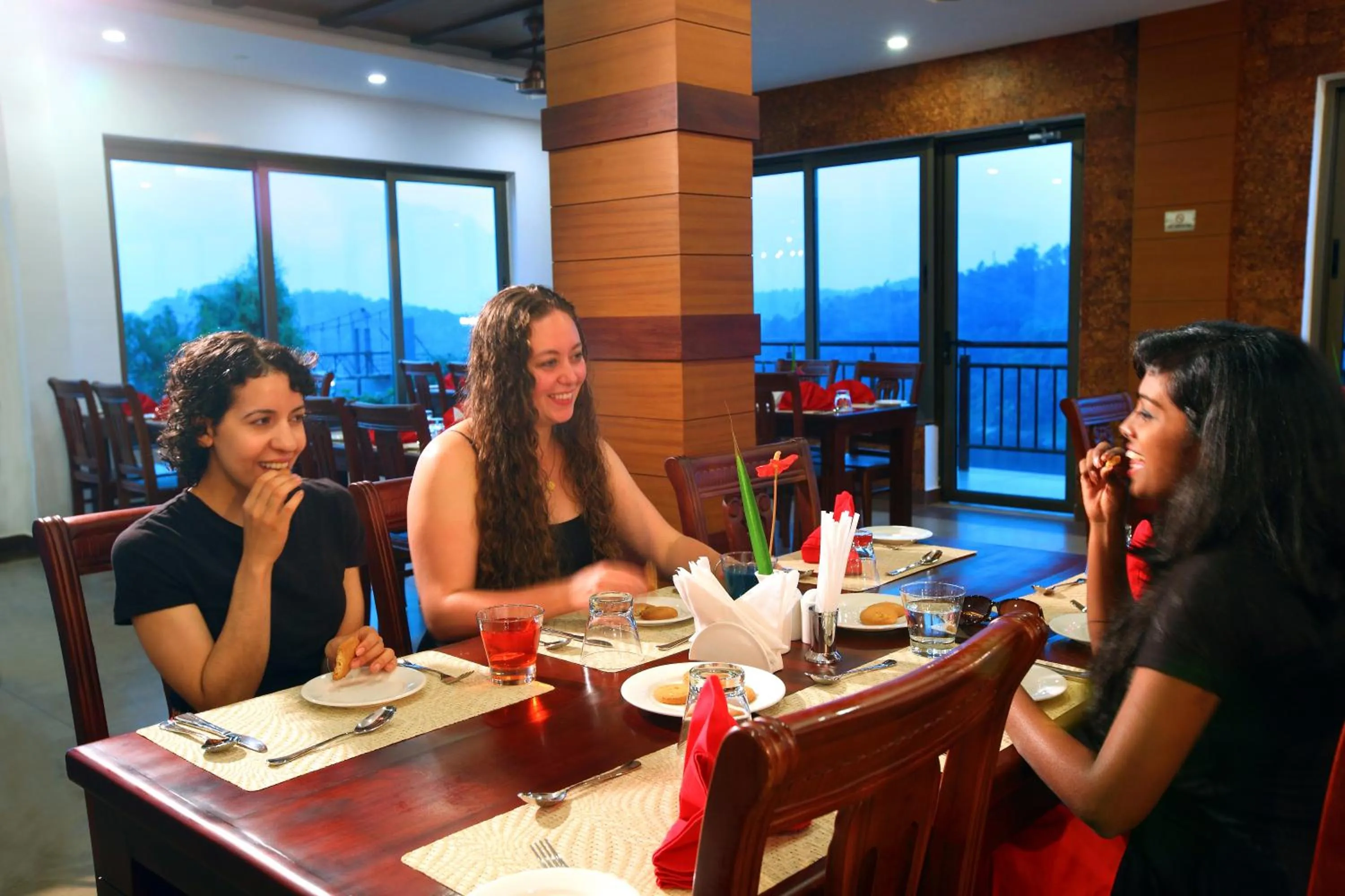 Restaurant/places to eat in Arayal Resort-A Unit of Sharoy Resort