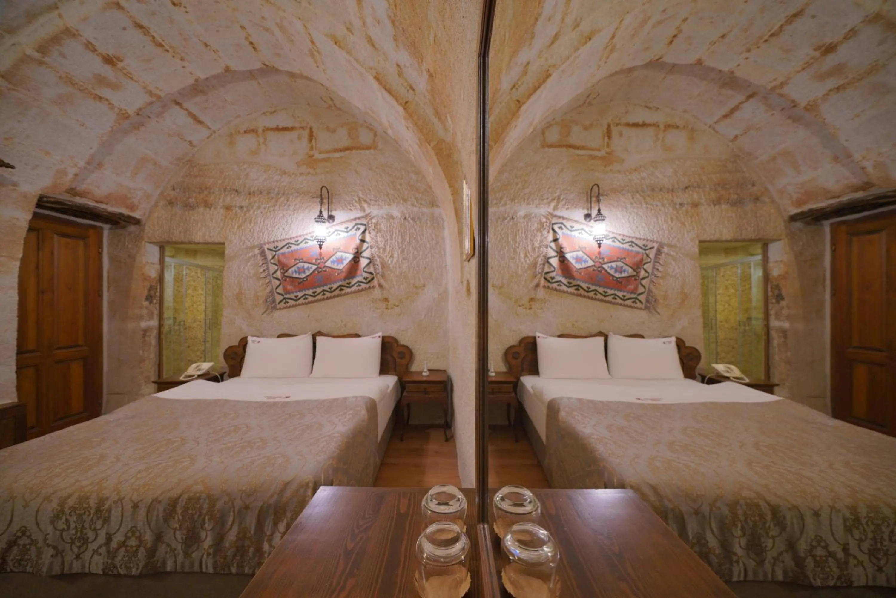 Massage, Bed in Fairyland Cave Hotel