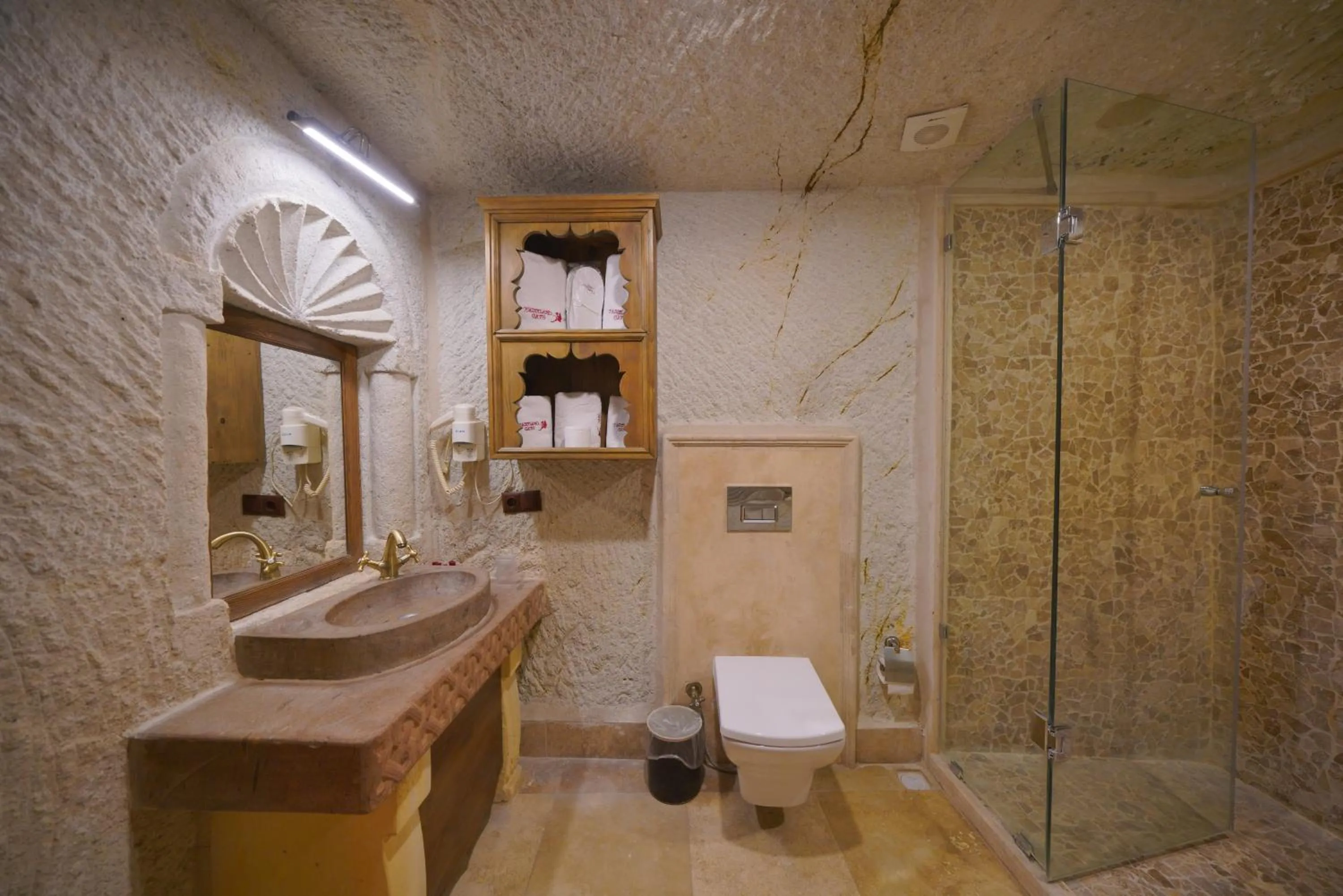 Bathroom in Fairyland Cave Hotel