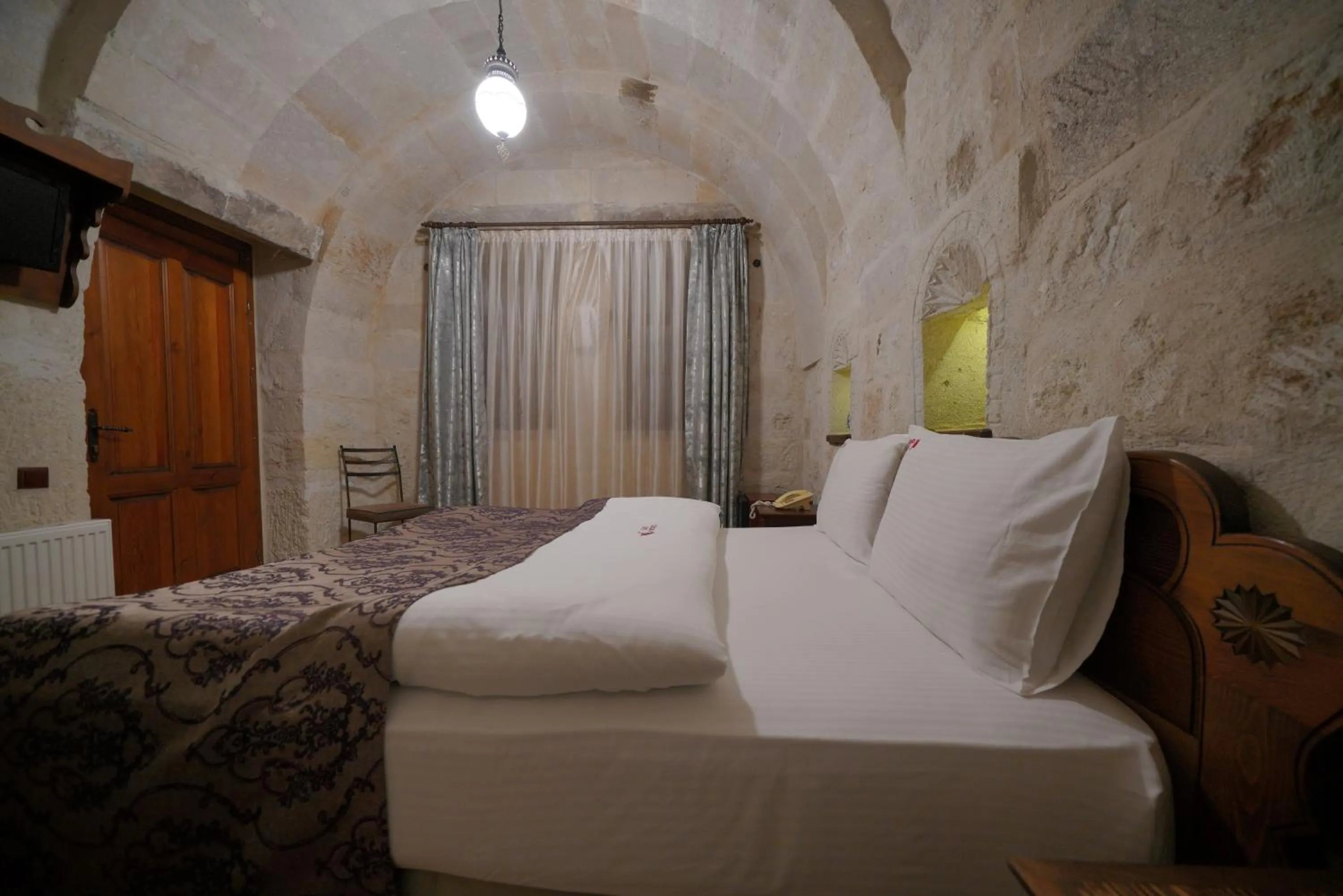 Massage, Bed in Fairyland Cave Hotel