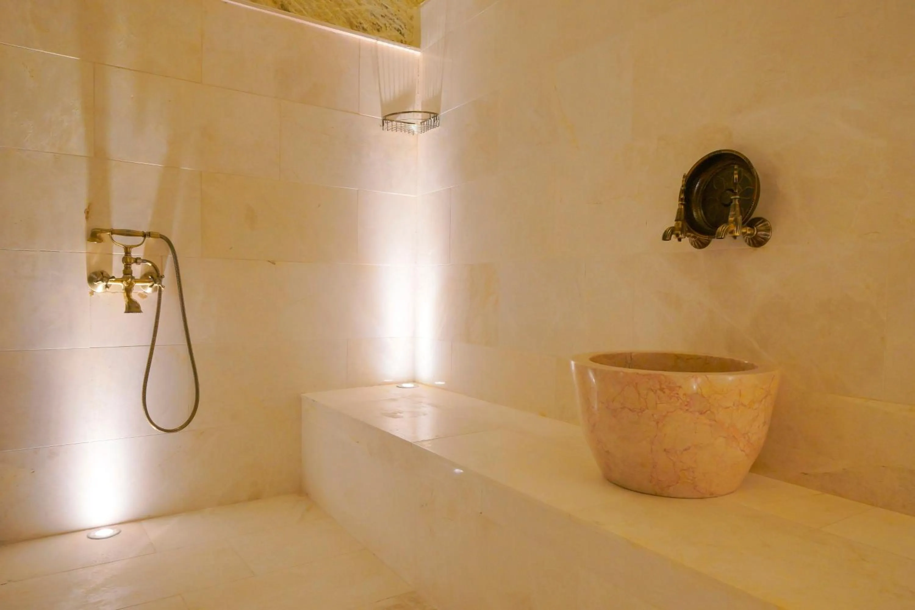 Public Bath in Fairyland Cave Hotel