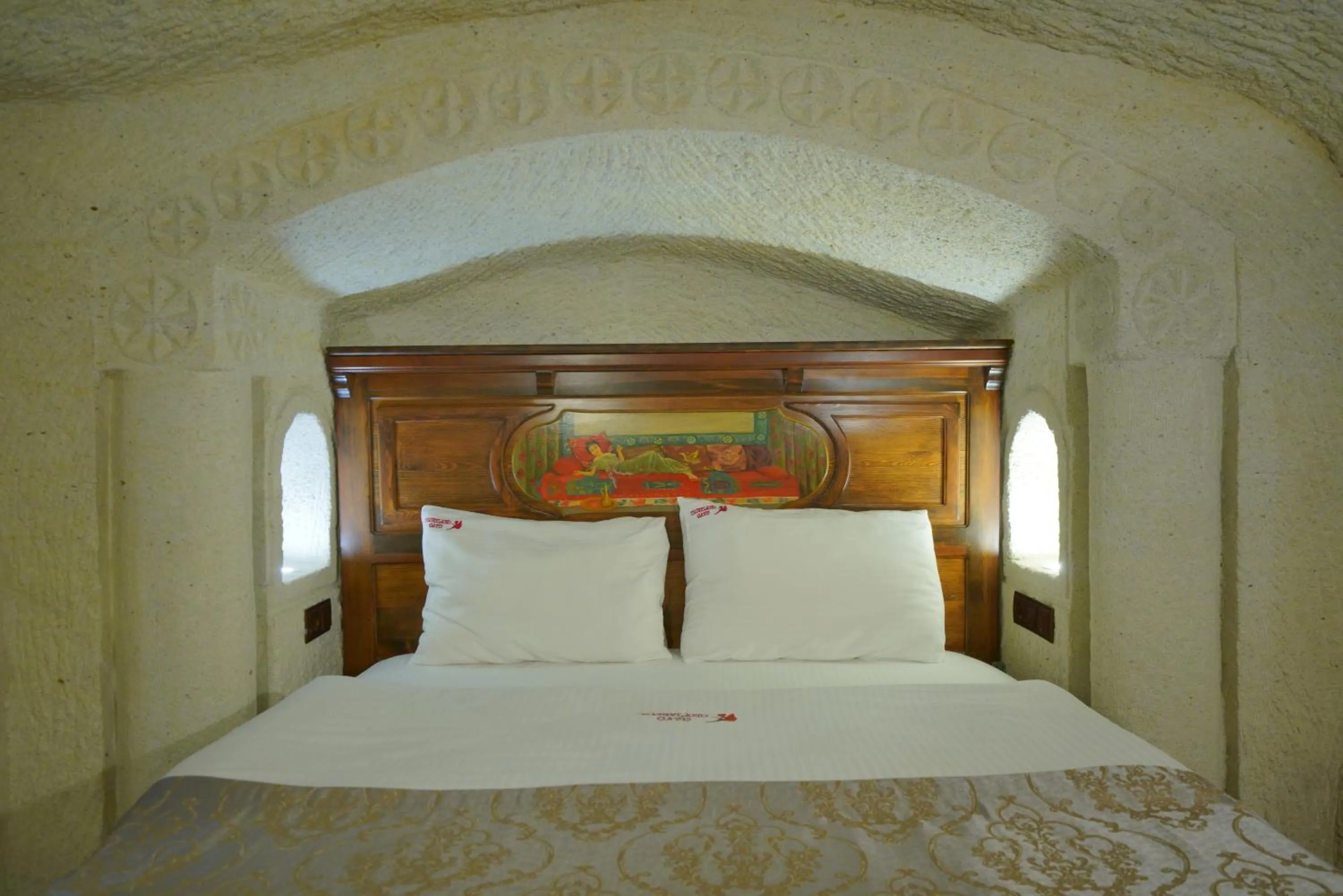 Bed in Fairyland Cave Hotel