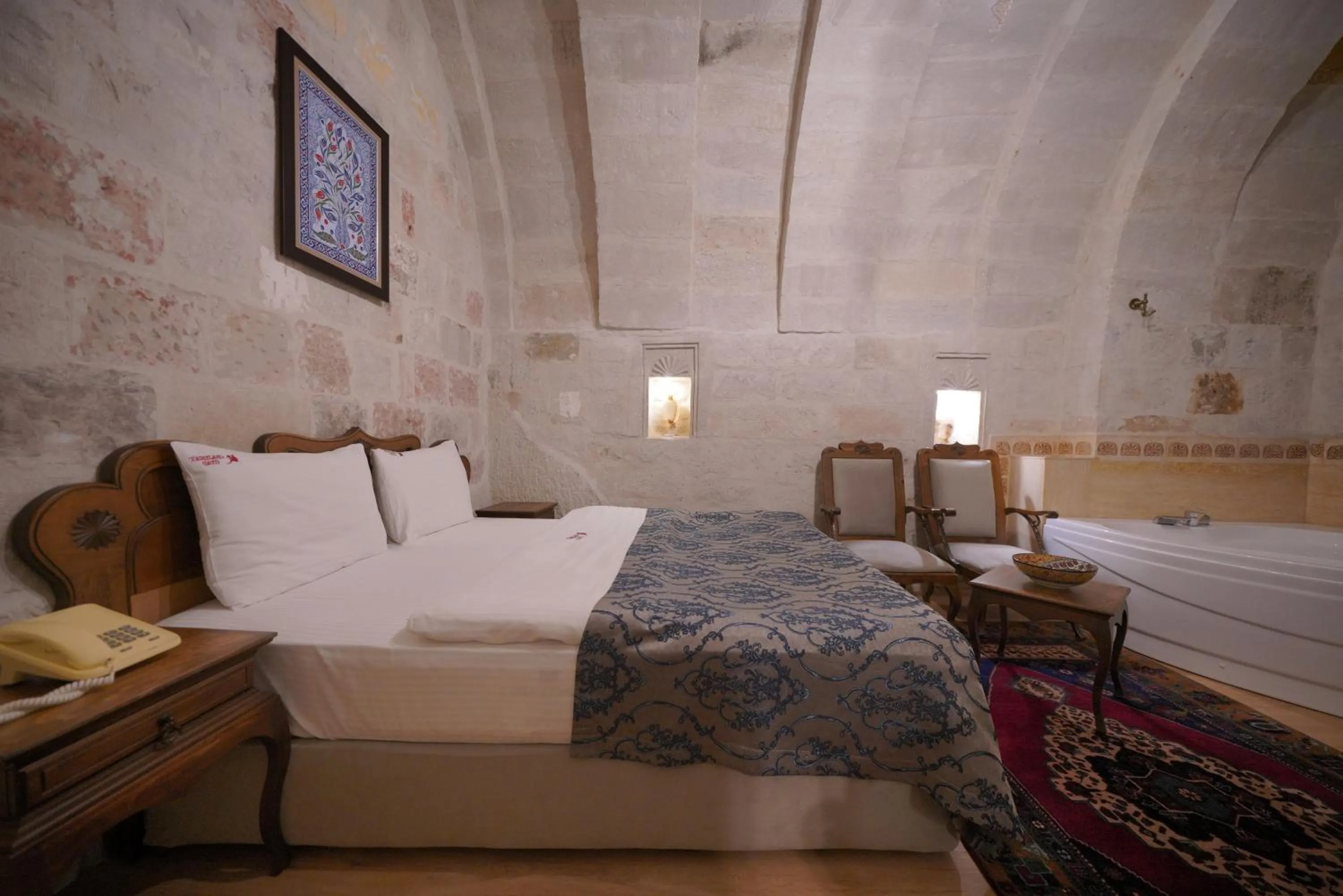 Massage, Bed in Fairyland Cave Hotel