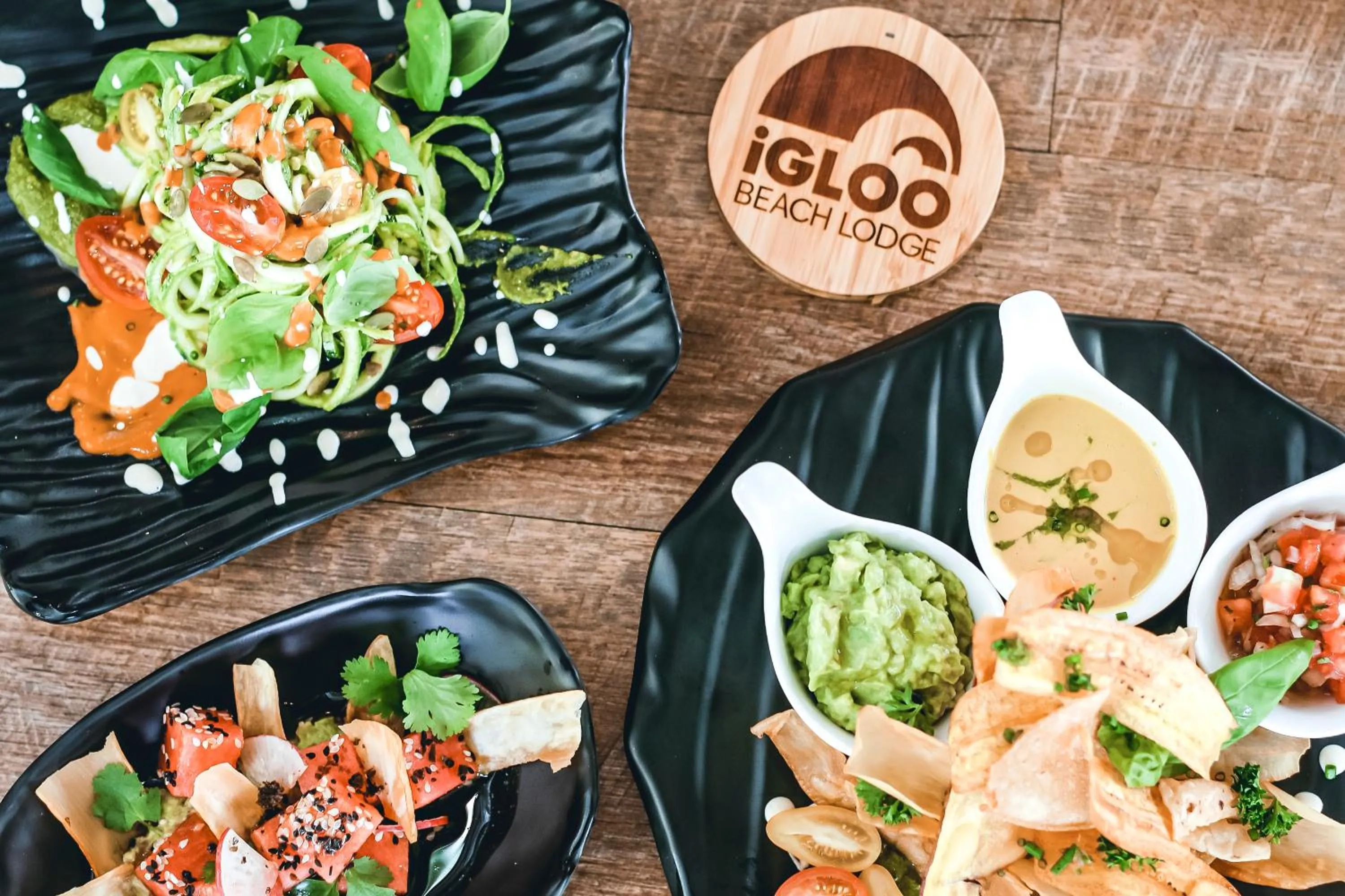 Food and drinks in Igloo Beach Lodge