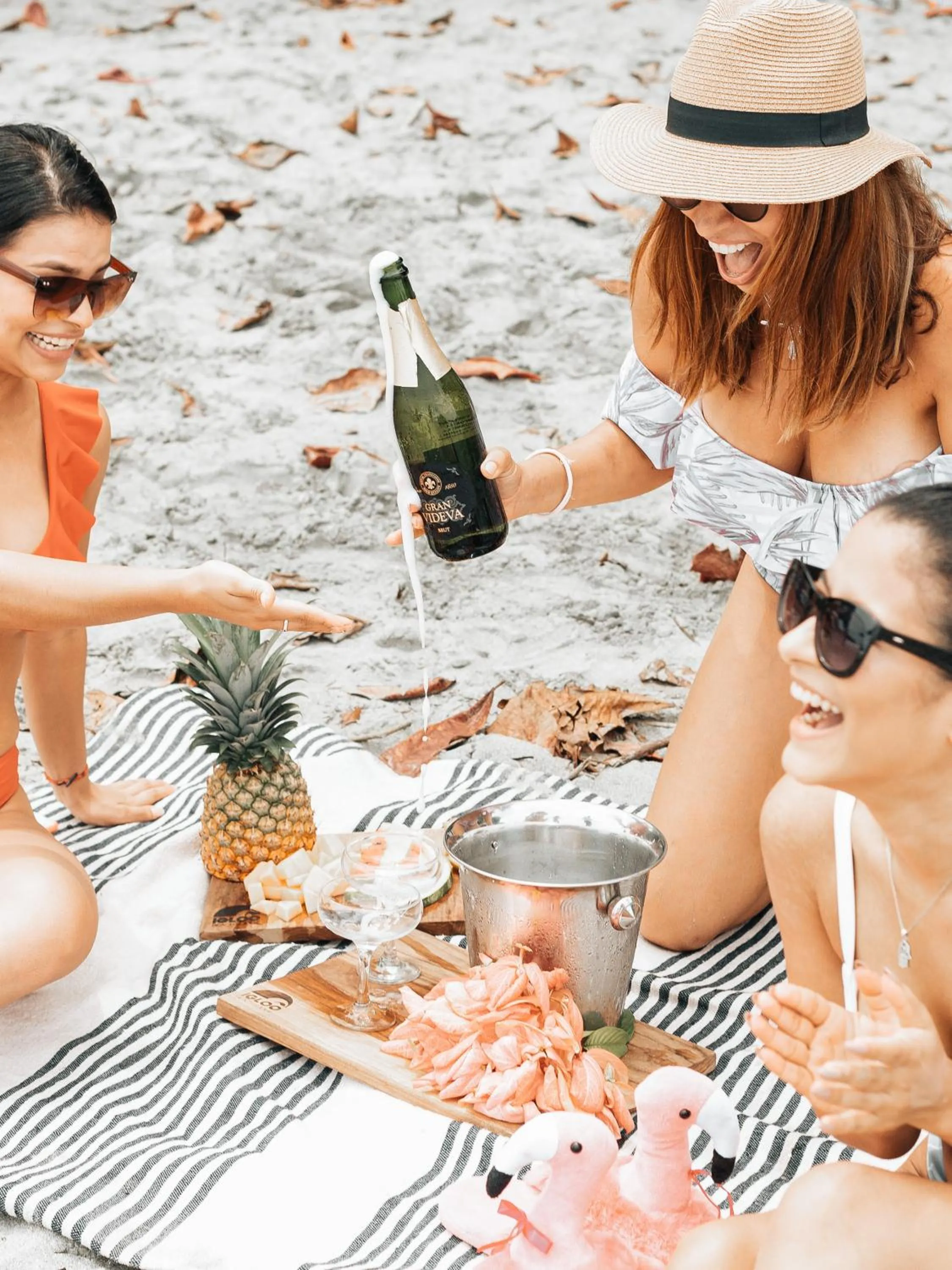 Food in Igloo Beach Lodge