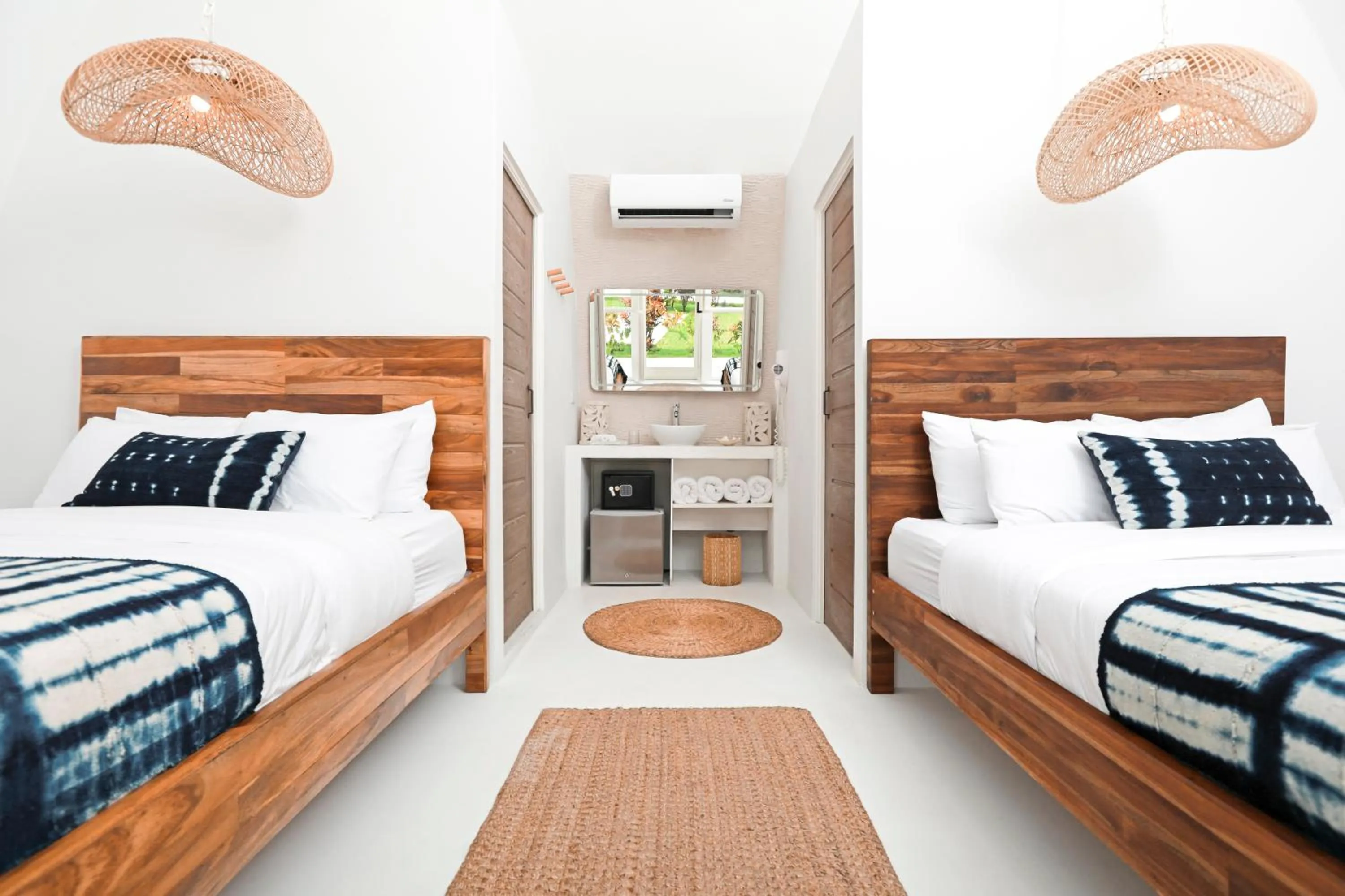 Bed in Igloo Beach Lodge