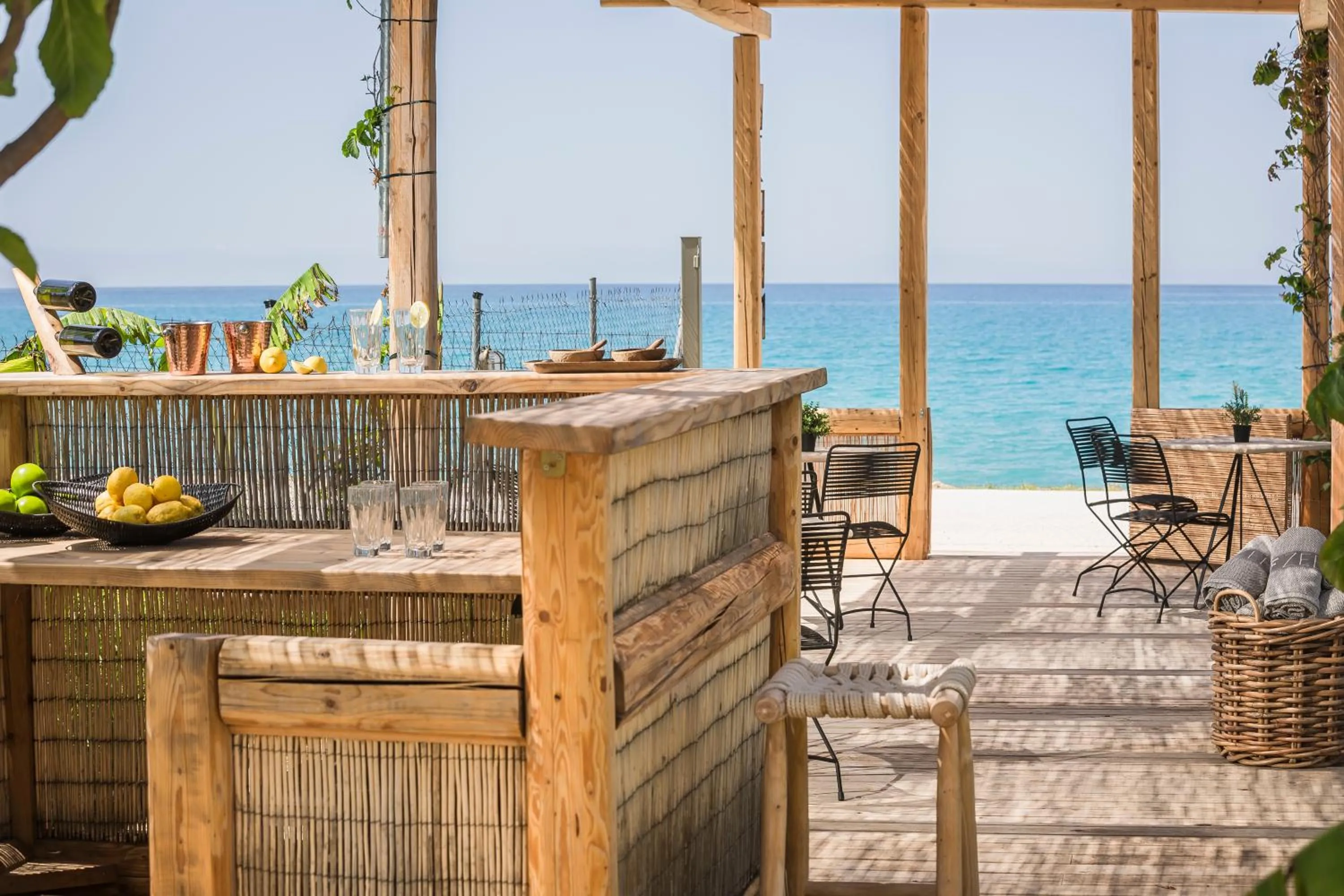 Lounge or bar in F ZEEN Kefalonia
