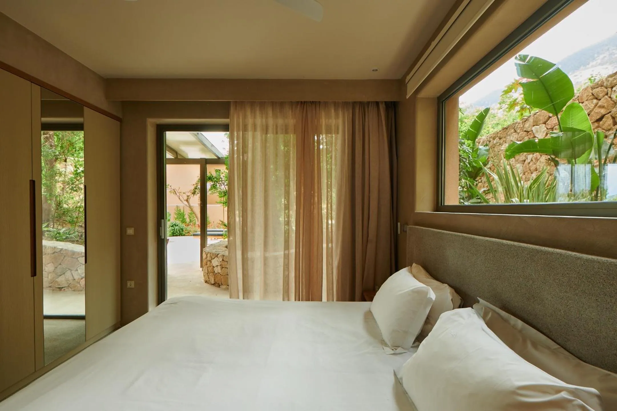 Bedroom, Bed in F ZEEN Kefalonia