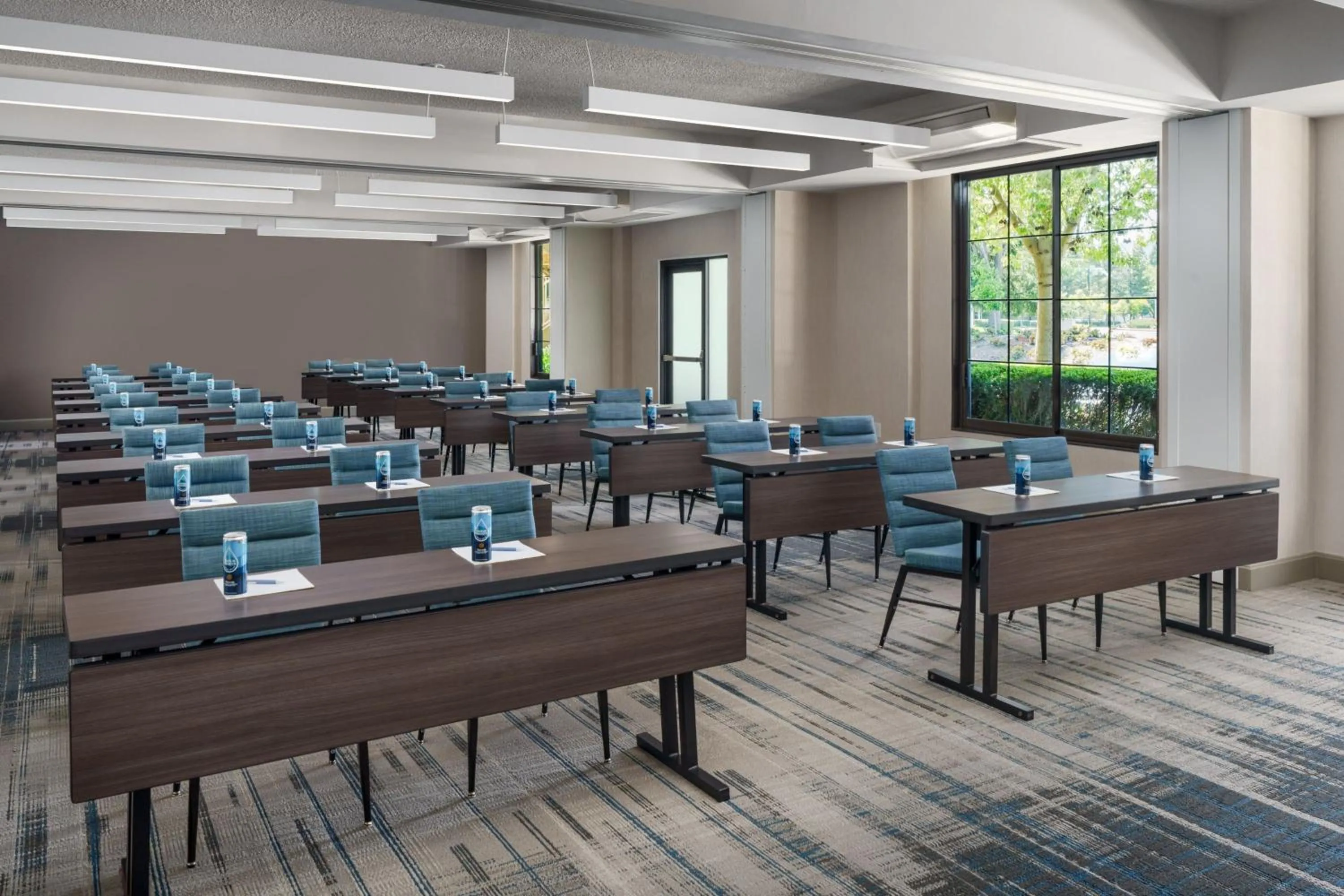 Meeting/conference room in Four Points by Sheraton Pleasanton