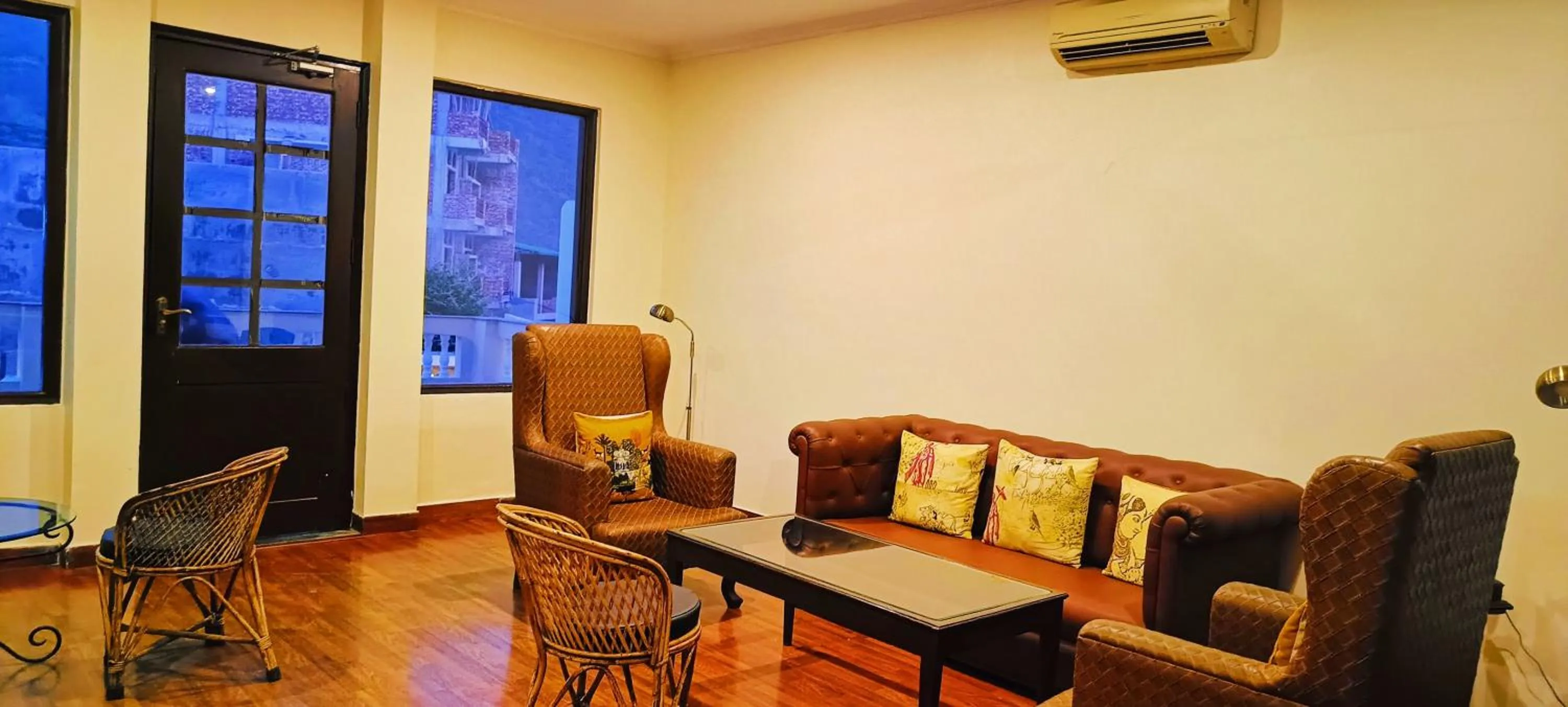 Library in Hotel Dewa Retreat- A Himalayan Boutique Hotel