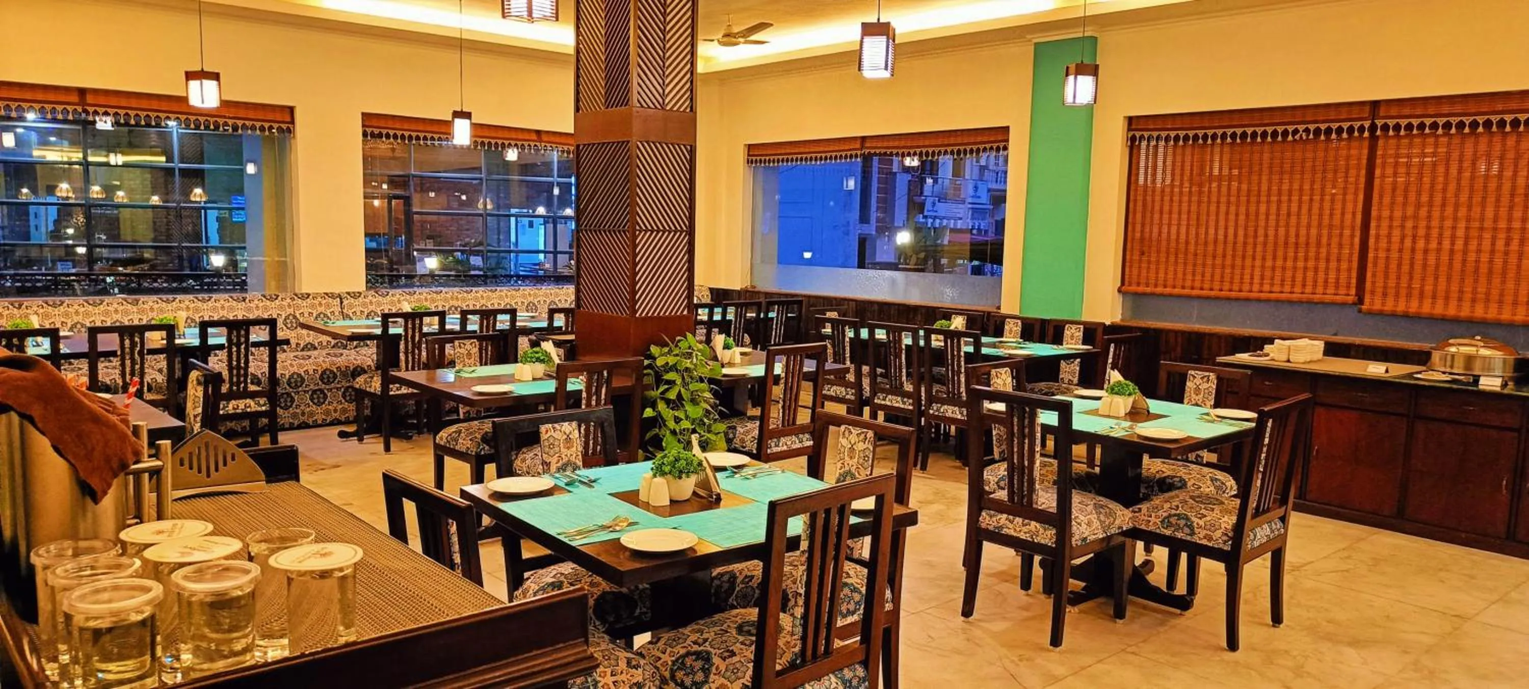 Restaurant/places to eat in Hotel Dewa Retreat- A Himalayan Boutique Hotel