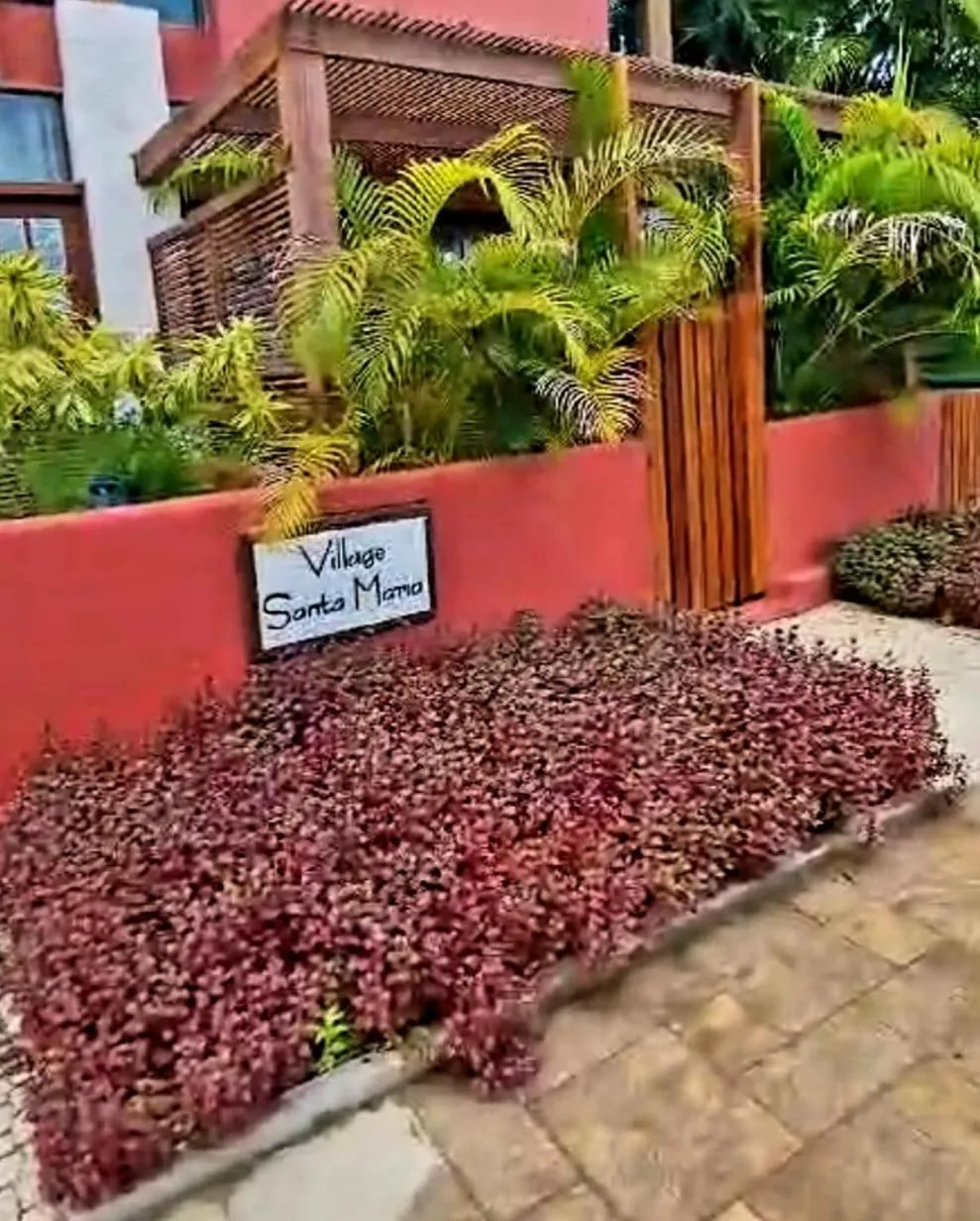 Property building in Casa Boha Praia do Forte