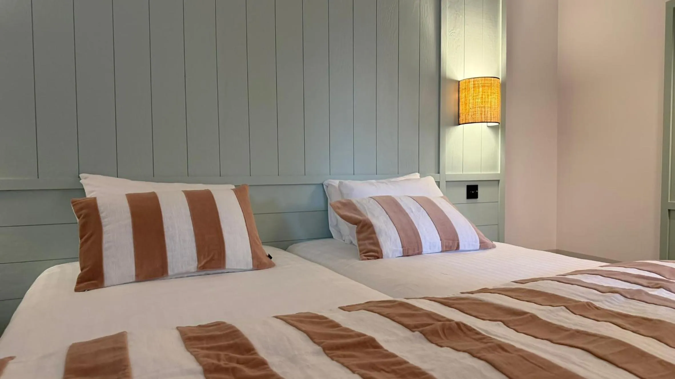 Bedroom, Bed in Hôtel Le Clos Huguerie - Boutique Hôtel - Bordeaux Centre