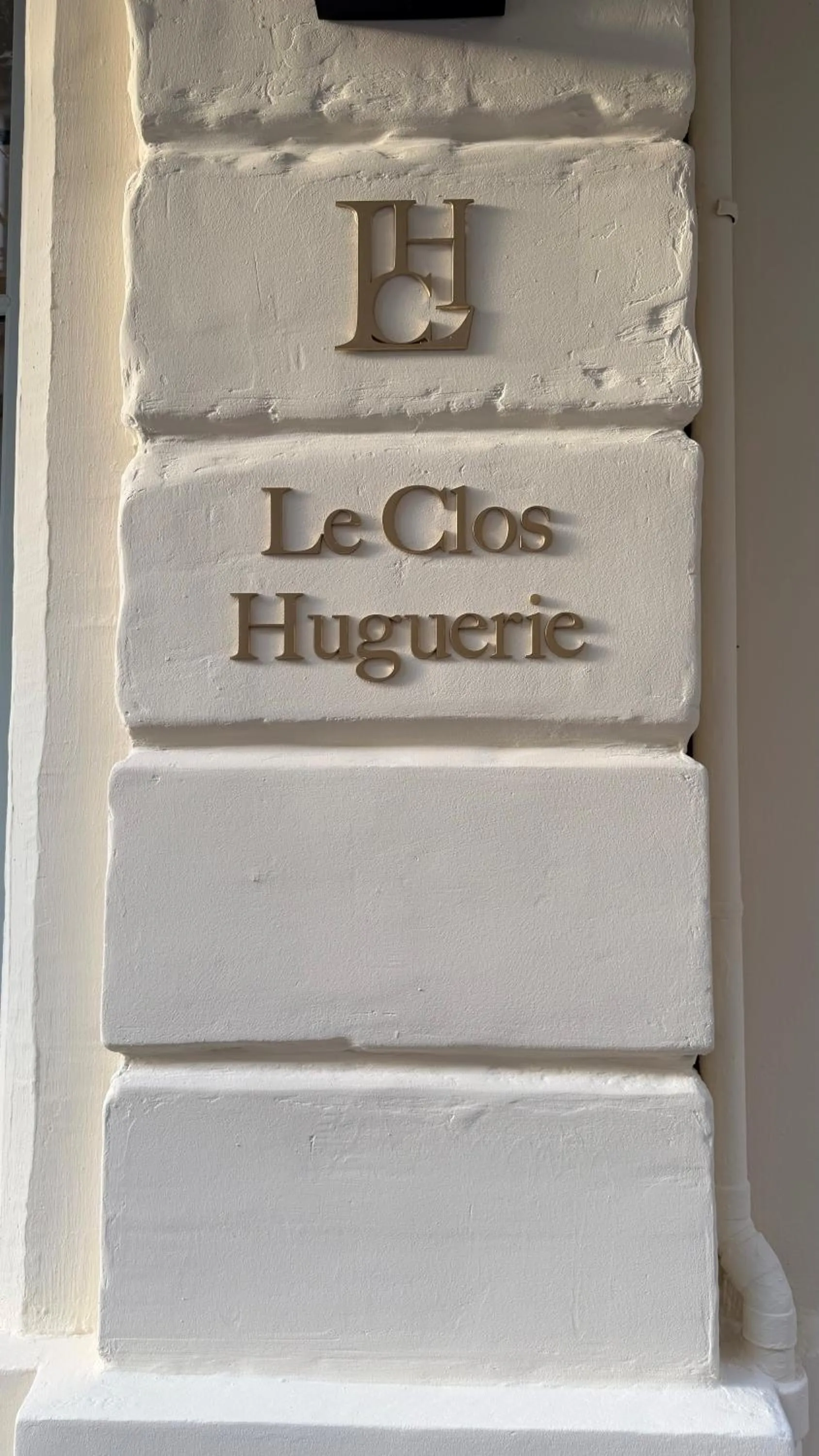 Logo/Certificate/Sign in Hôtel Le Clos Huguerie - Boutique Hôtel - Bordeaux Centre