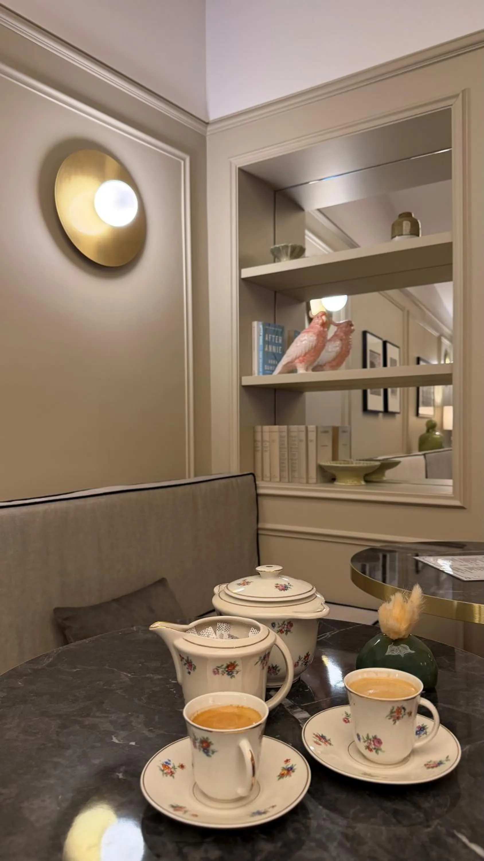 Lounge or bar in Hôtel Le Clos Huguerie - Boutique Hôtel - Bordeaux Centre