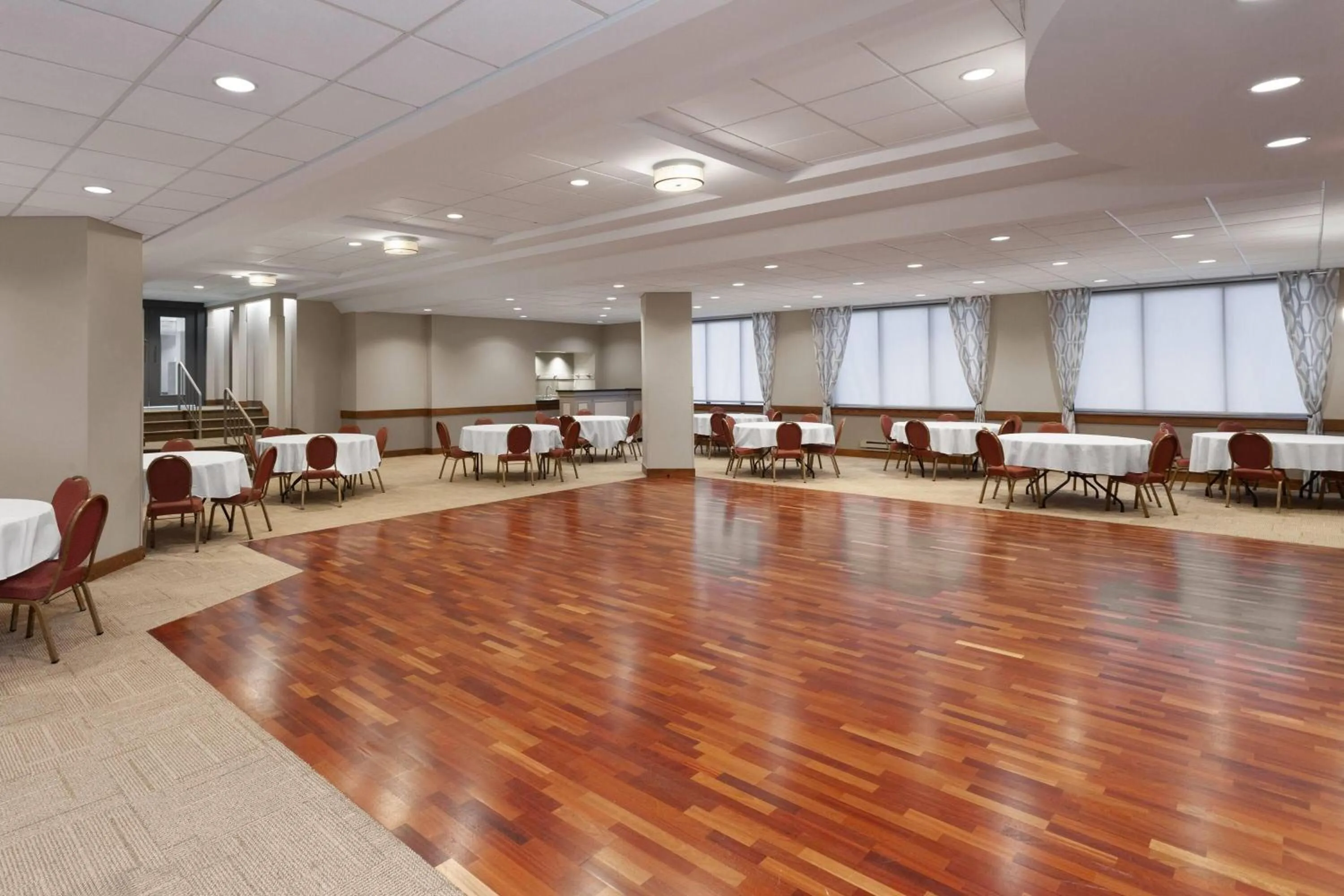 Banquet/Function facilities in Ramada by Wyndham Milwaukee
