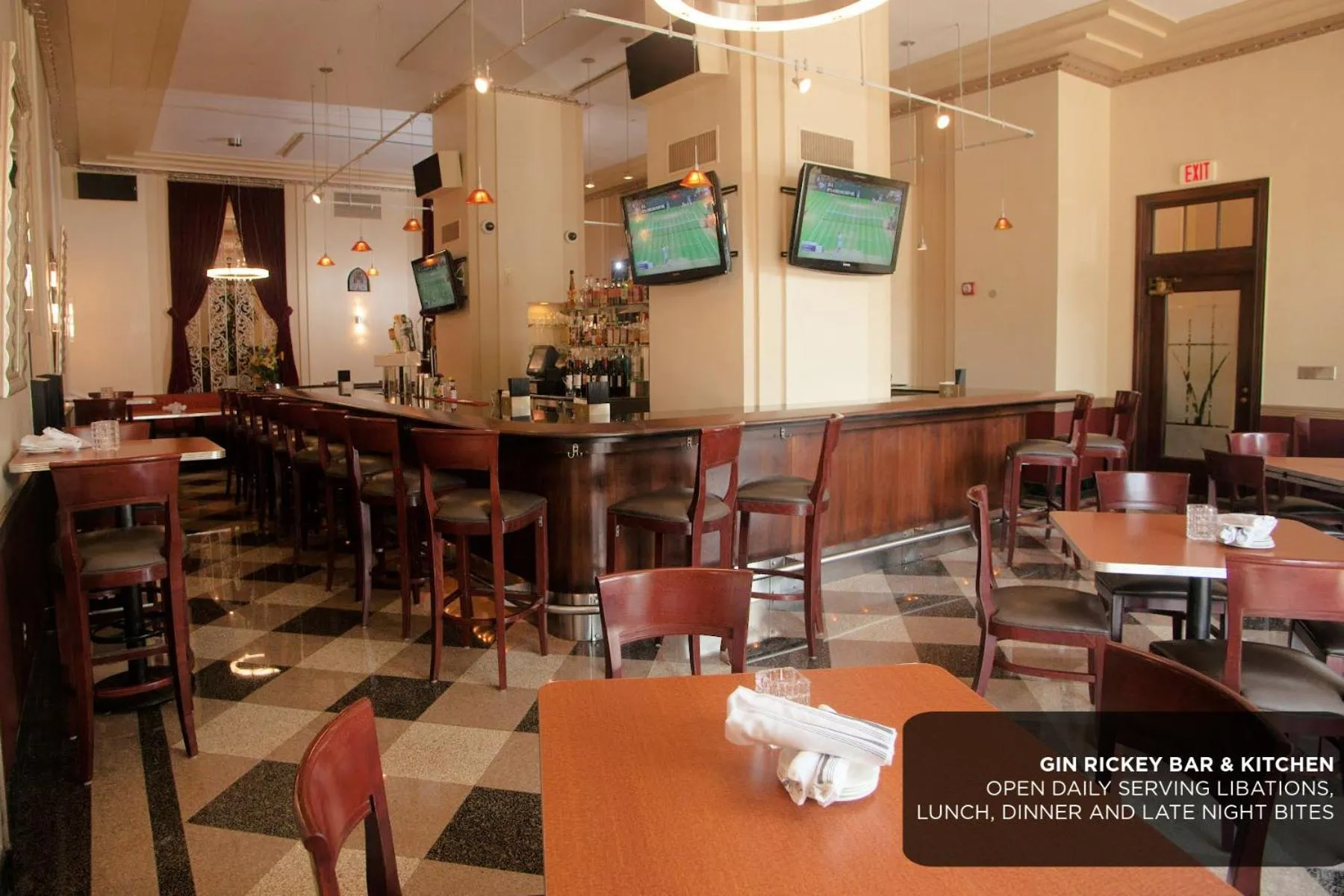 Restaurant/places to eat in Ambassador Hotel Milwaukee, Trademark Collection by Wyndham