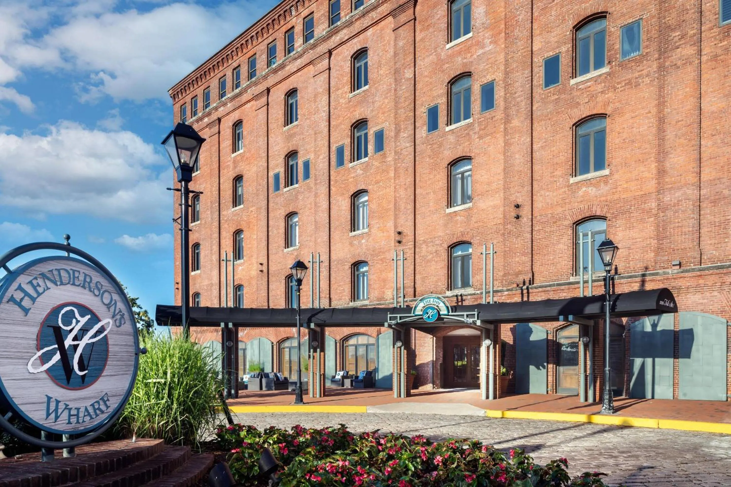 Property building in The Inn at Henderson's Wharf, an Ascend Collection Hotel