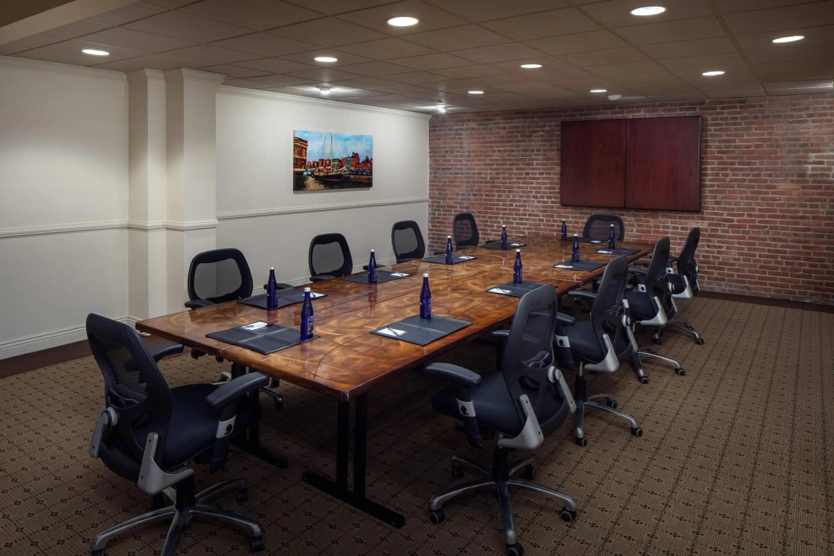 Meeting/conference room in The Inn at Henderson's Wharf, an Ascend Collection Hotel
