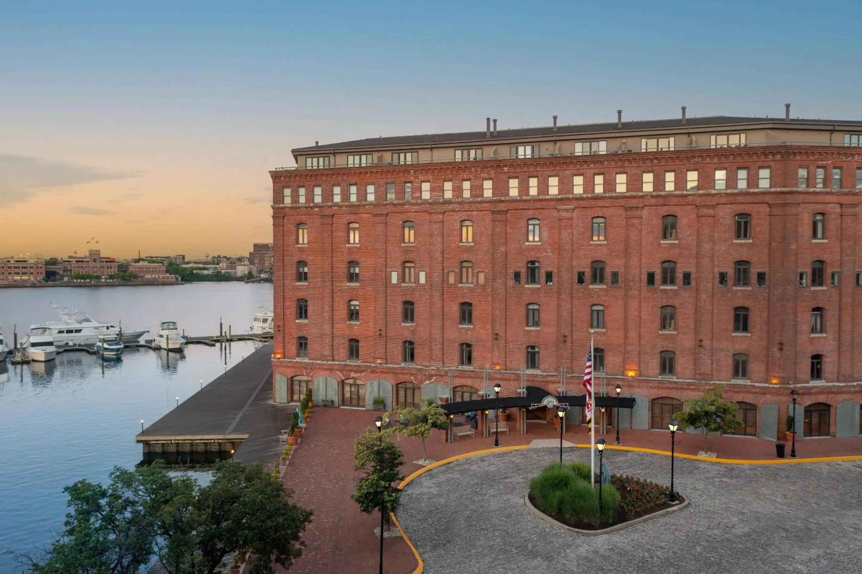 Property building in The Inn at Henderson's Wharf, an Ascend Collection Hotel
