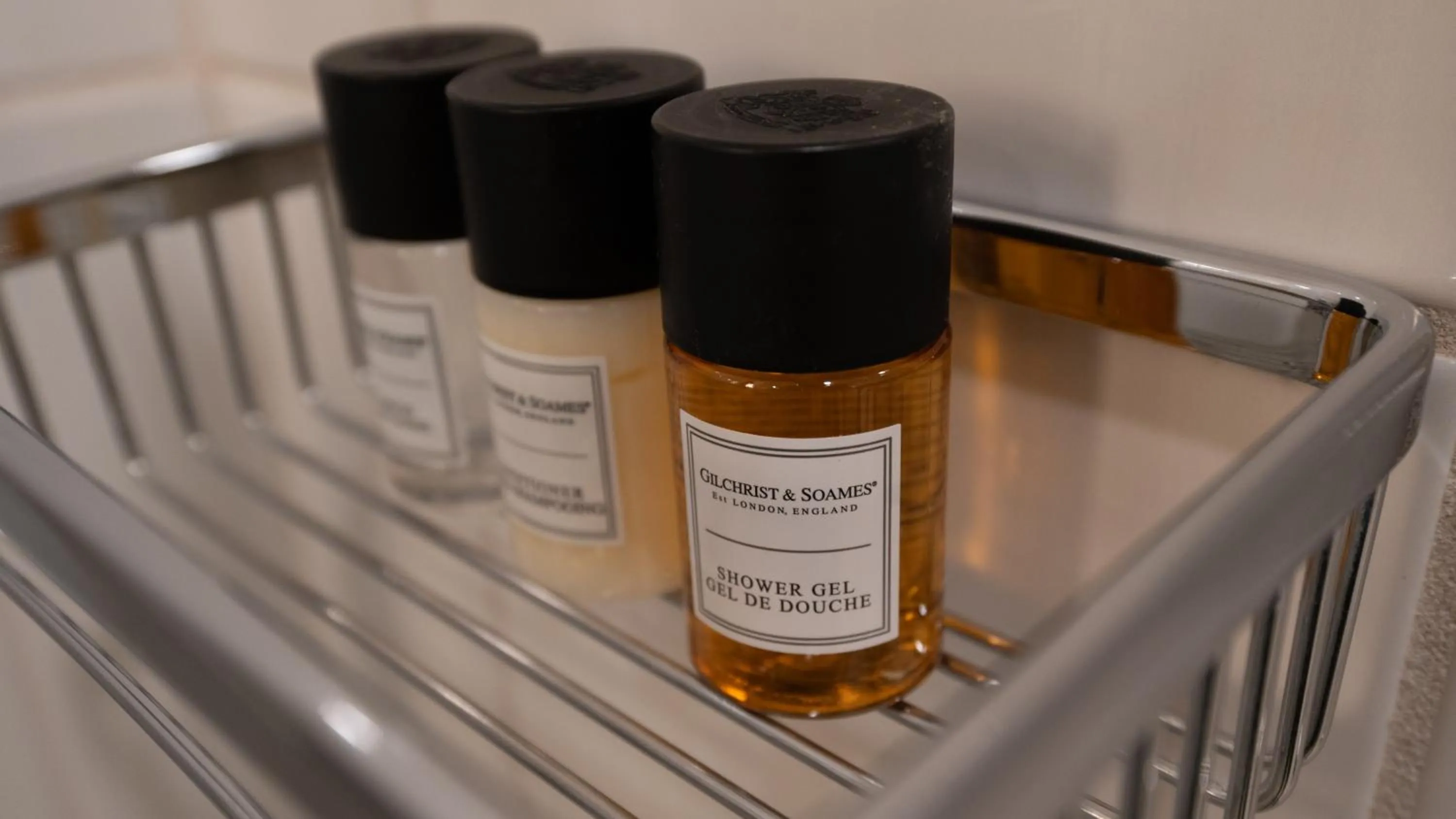 Shower in Inn at the Market