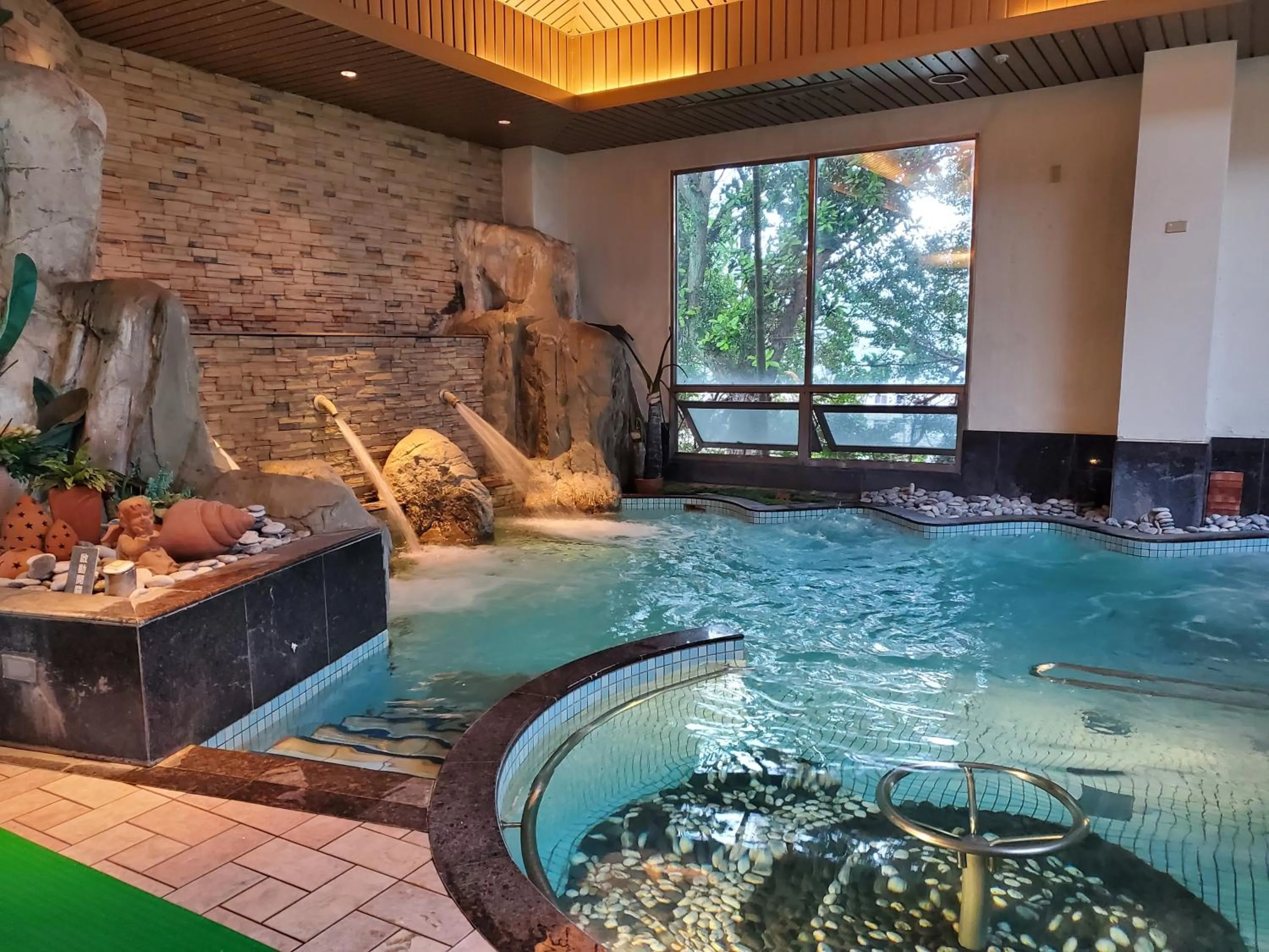 Swimming pool in Parkview Hotels & Resorts