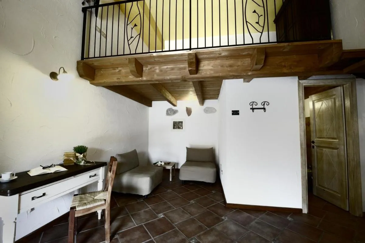 Decorative detail in Il Giardino Degli Aranci