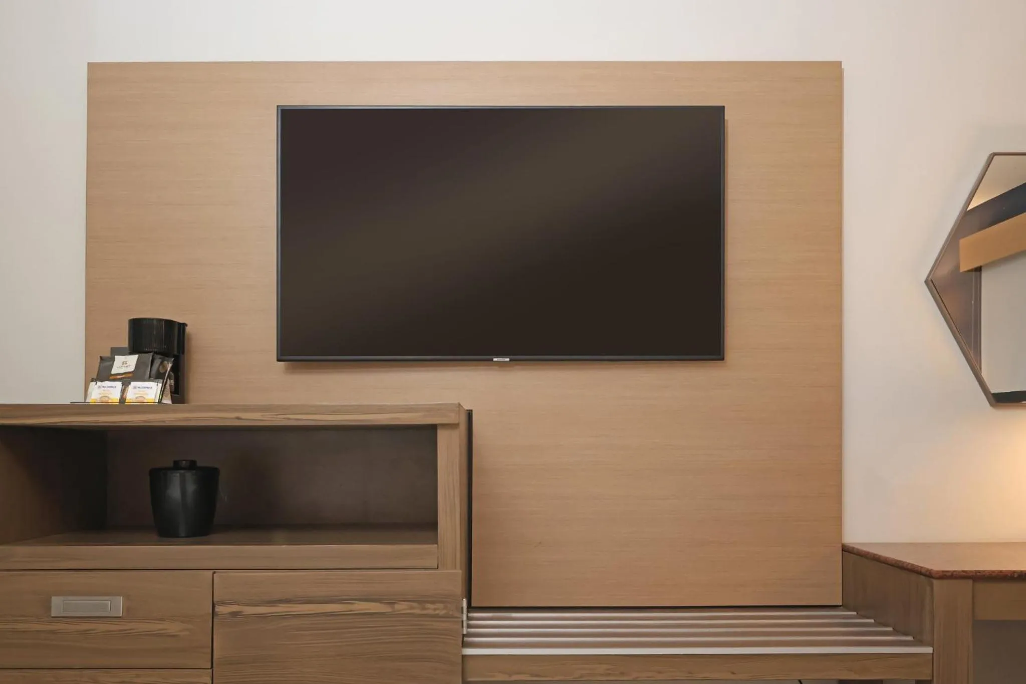 Photo of the whole room in Holiday Inn Express Veracruz Boca del Rio by IHG