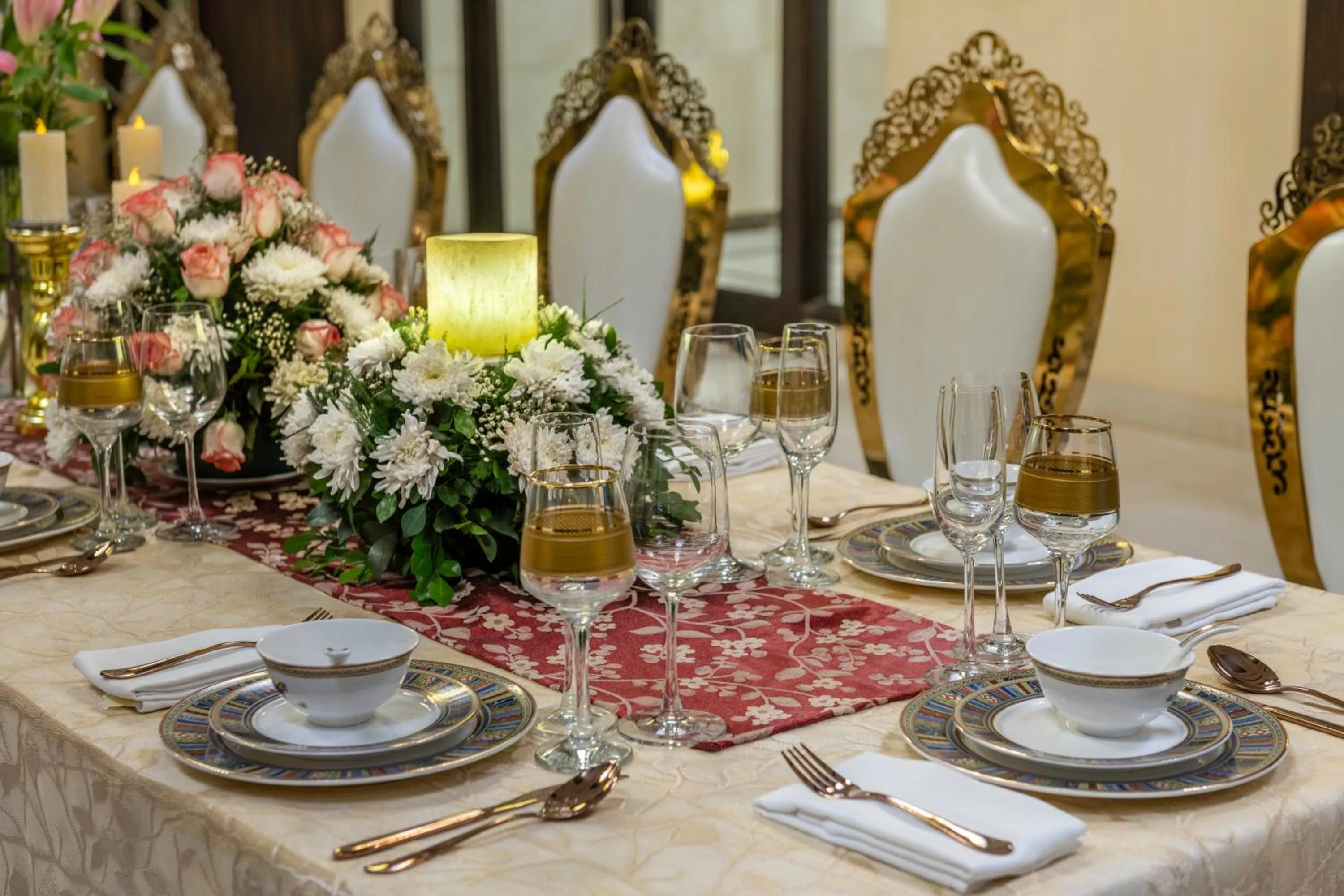 Restaurant/places to eat in Hotel The Bizton