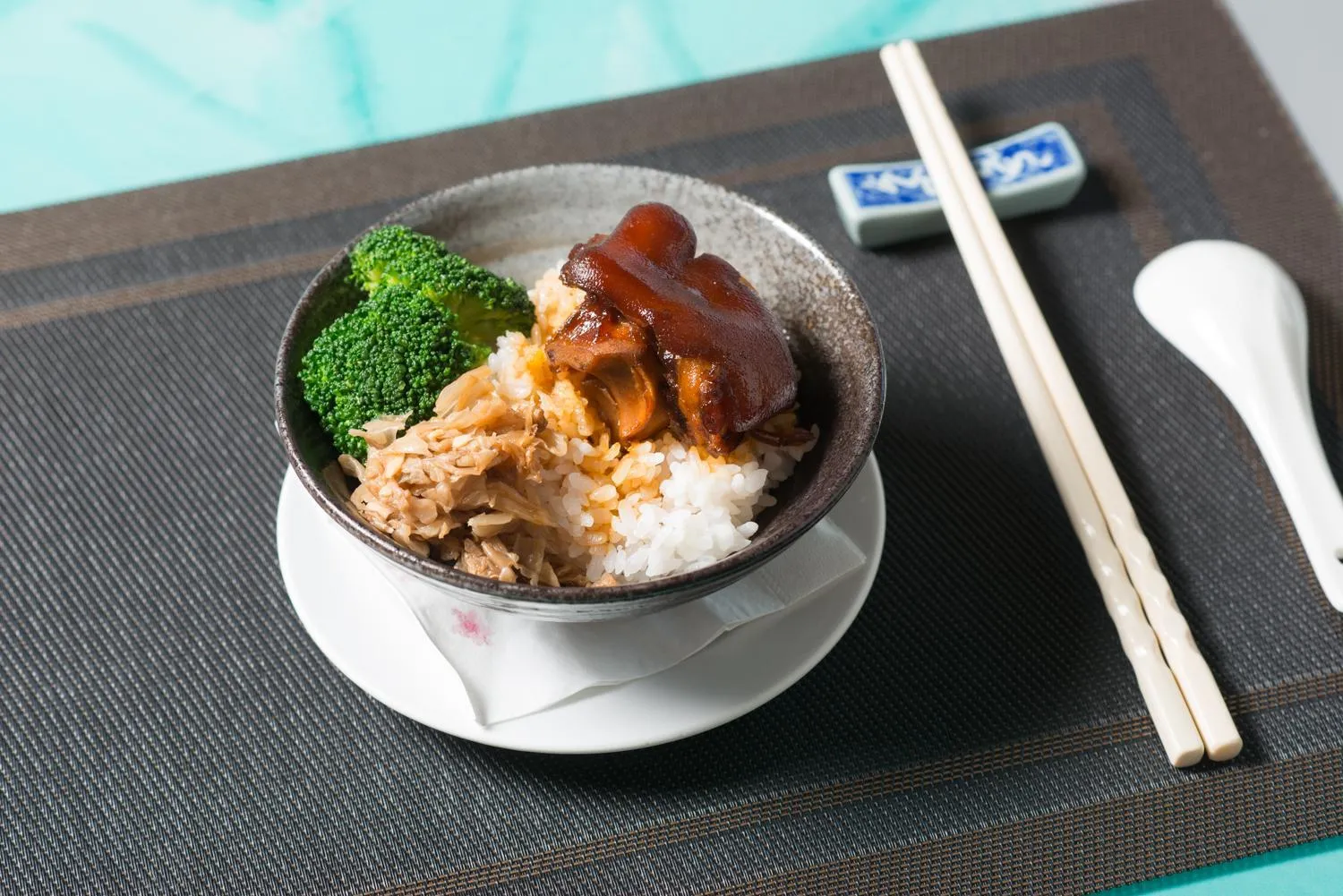 Breakfast in Cedarwood Villa