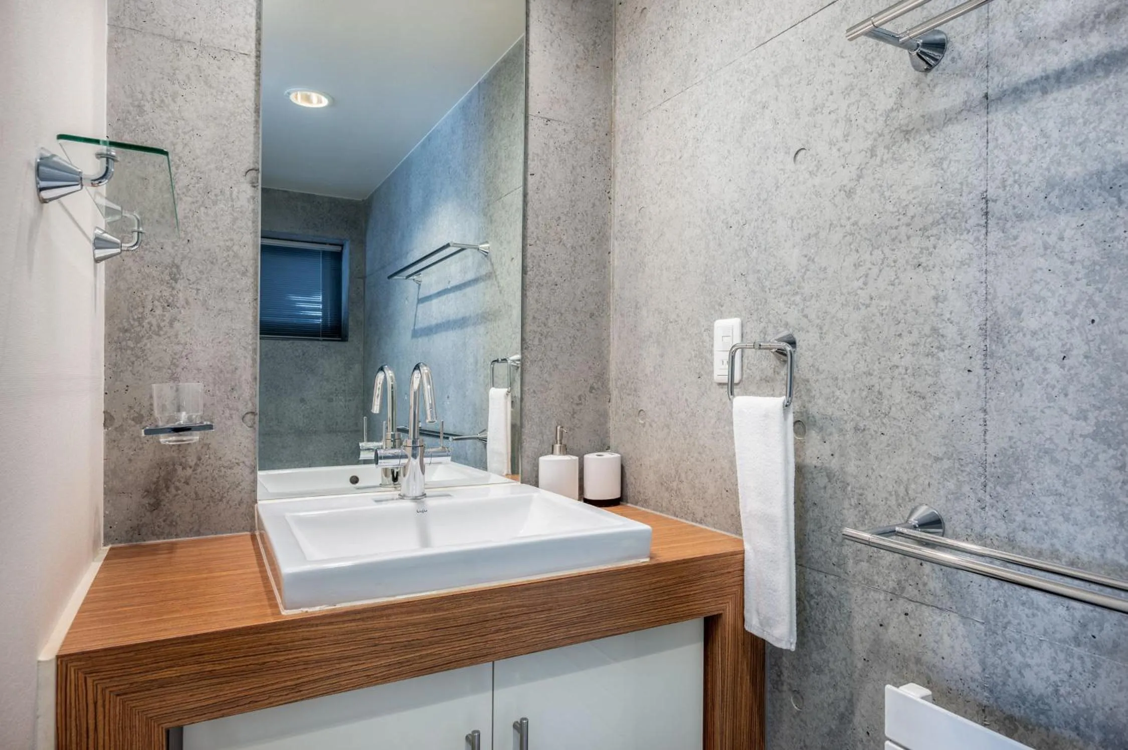 Bathroom in Kitanishi 3 by H2 Life