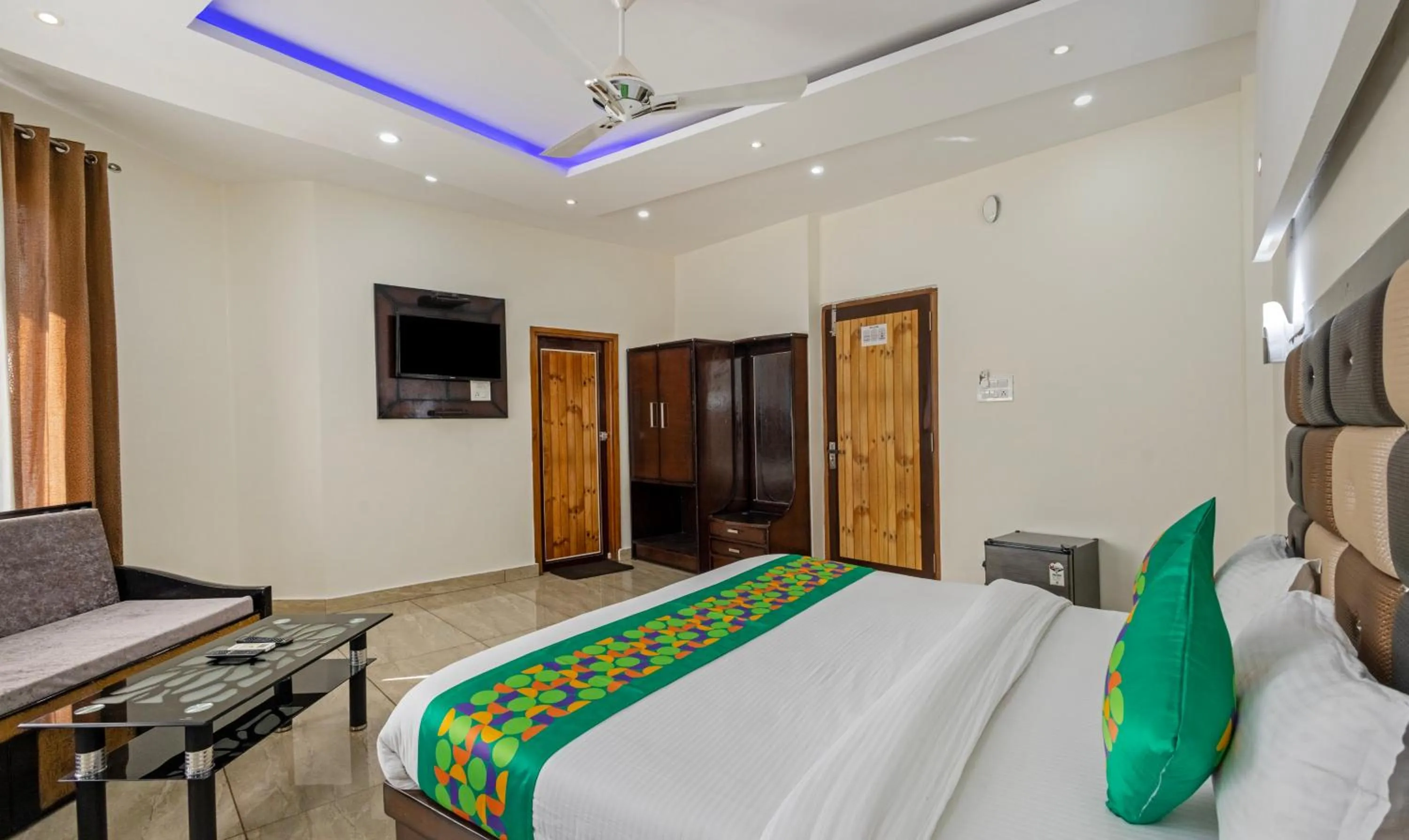 Bedroom, Bed in Treebo Anjukul