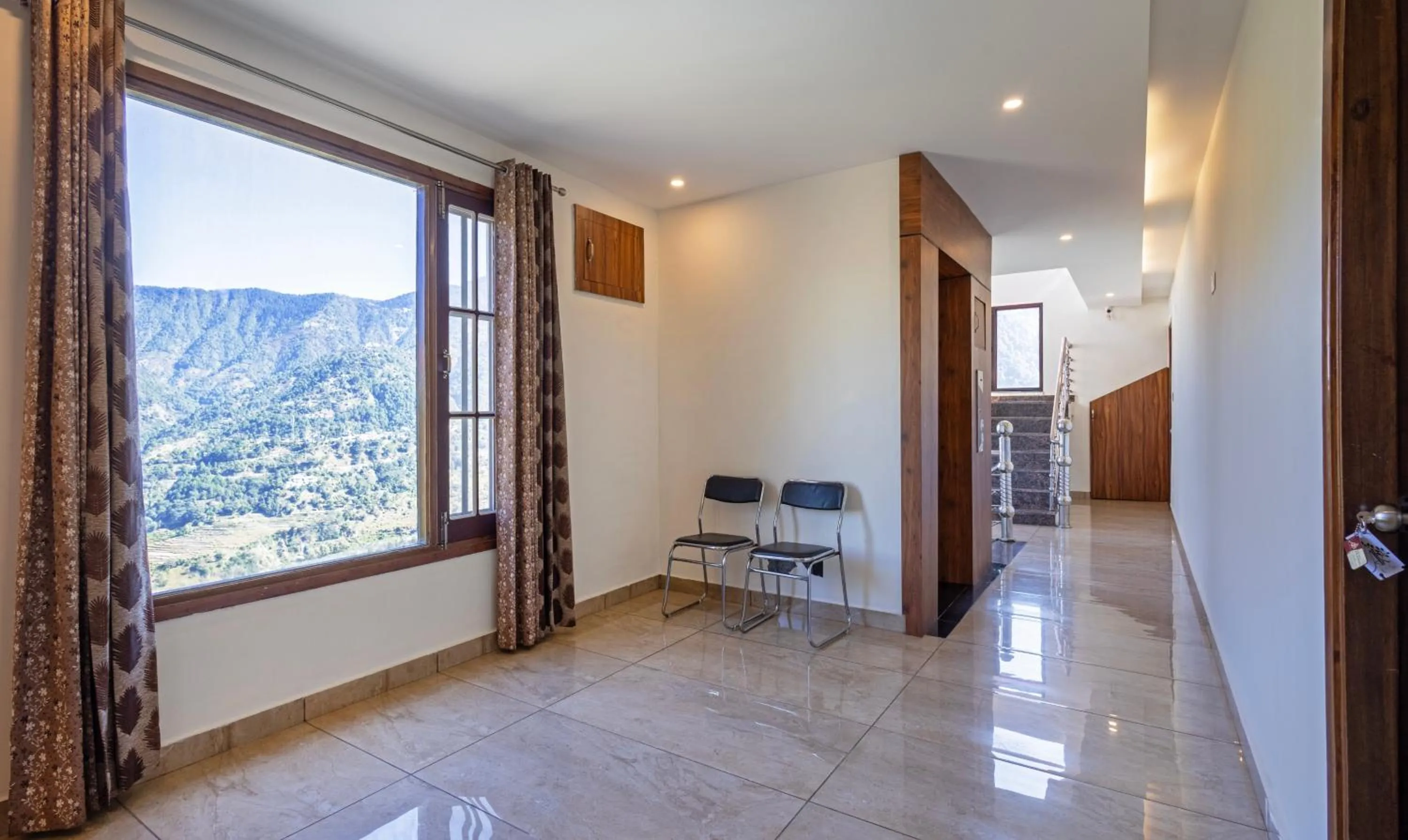 Lobby or reception in Treebo Anjukul