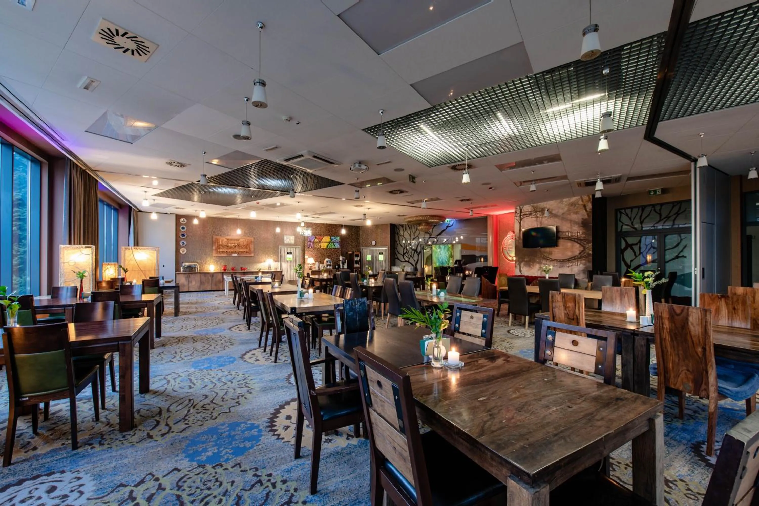 Restaurant/places to eat in Hotel Lenart