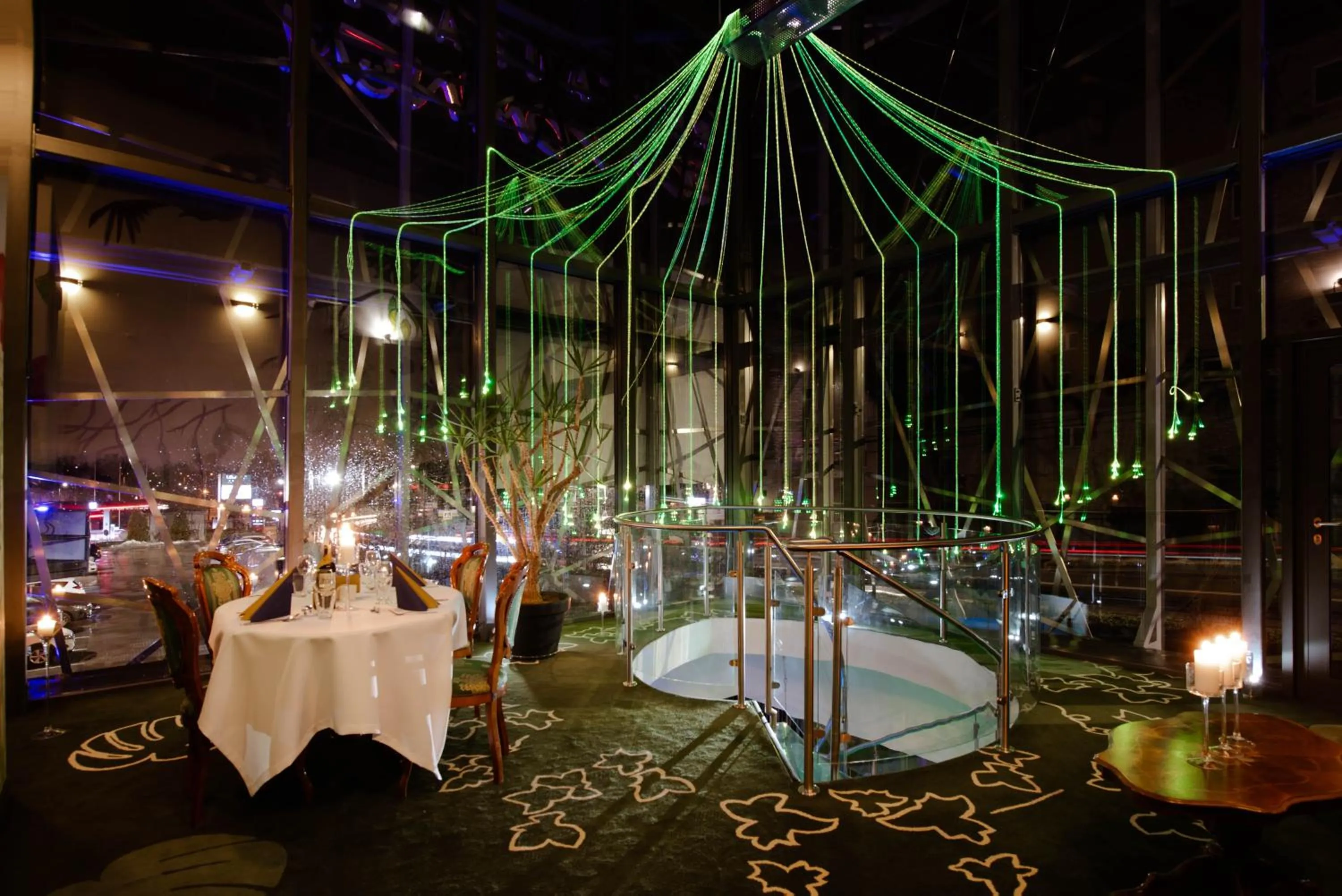 Restaurant/places to eat in Hotel Lenart