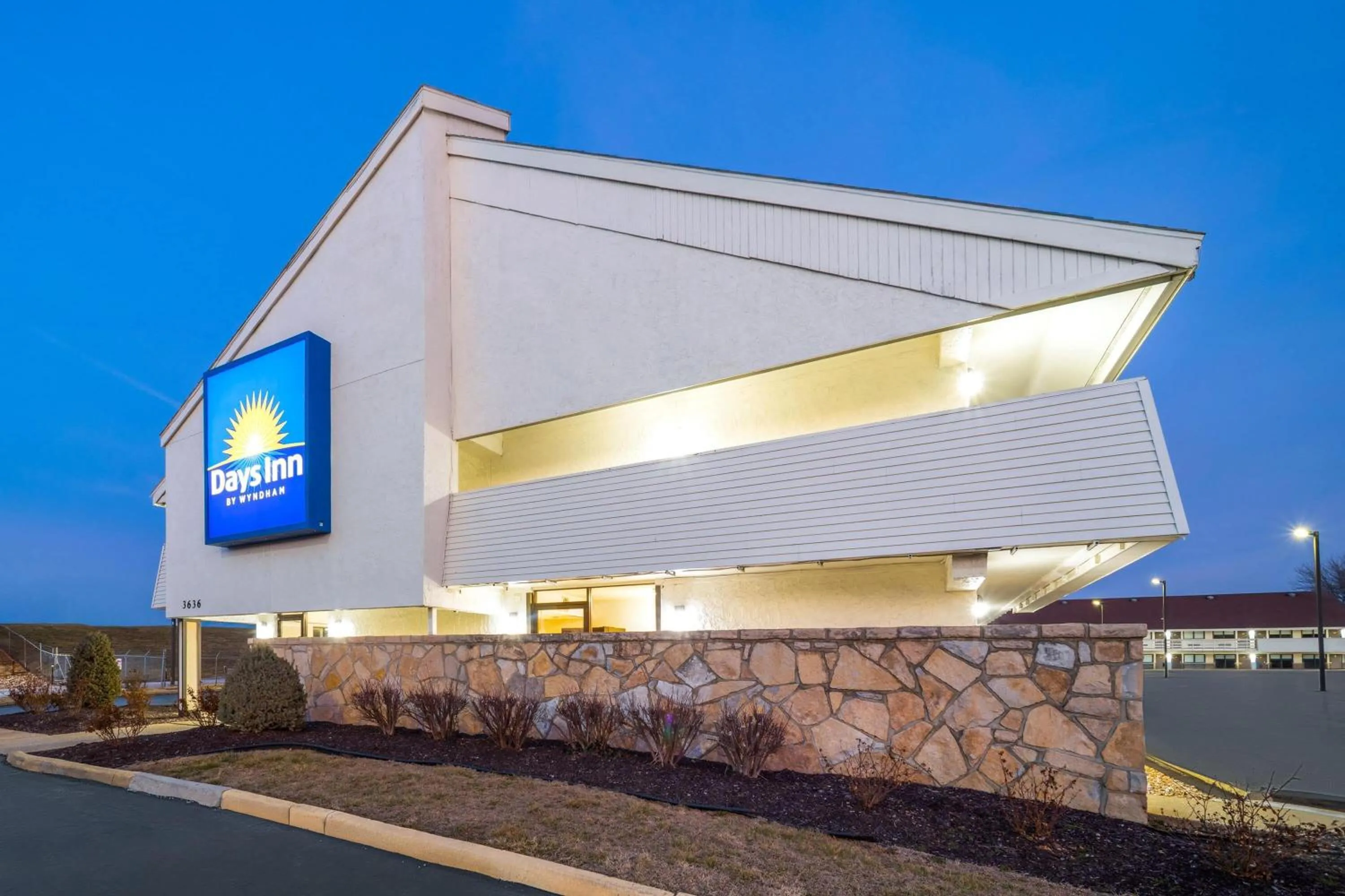 Property building in Days Inn by Wyndham Kansas City Northeast