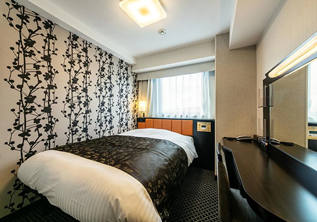 Photo of the whole room, Bed in APA Hotel Hakata Higashihieekimae