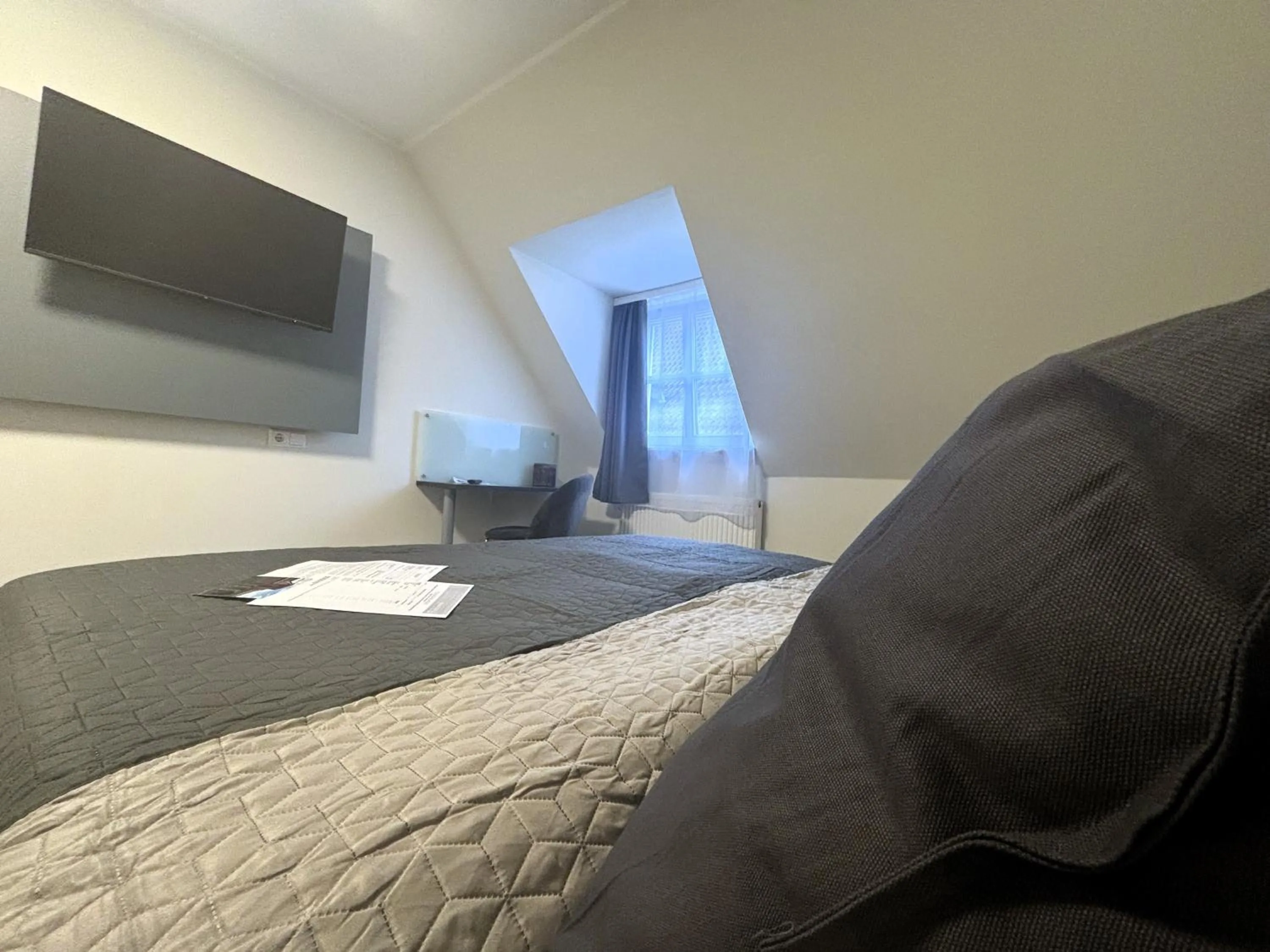 Bedroom in Simplex Stays Hotel Quartier 8 - Digital Access