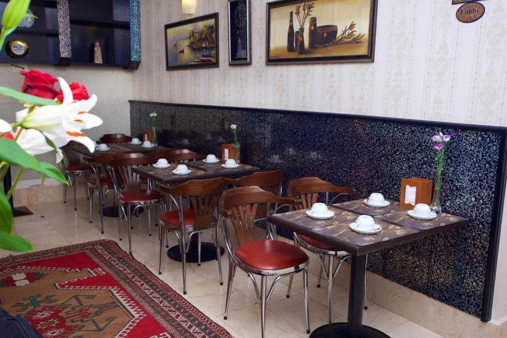 Coffee/tea facilities in Gh Suites Taxim Hotel