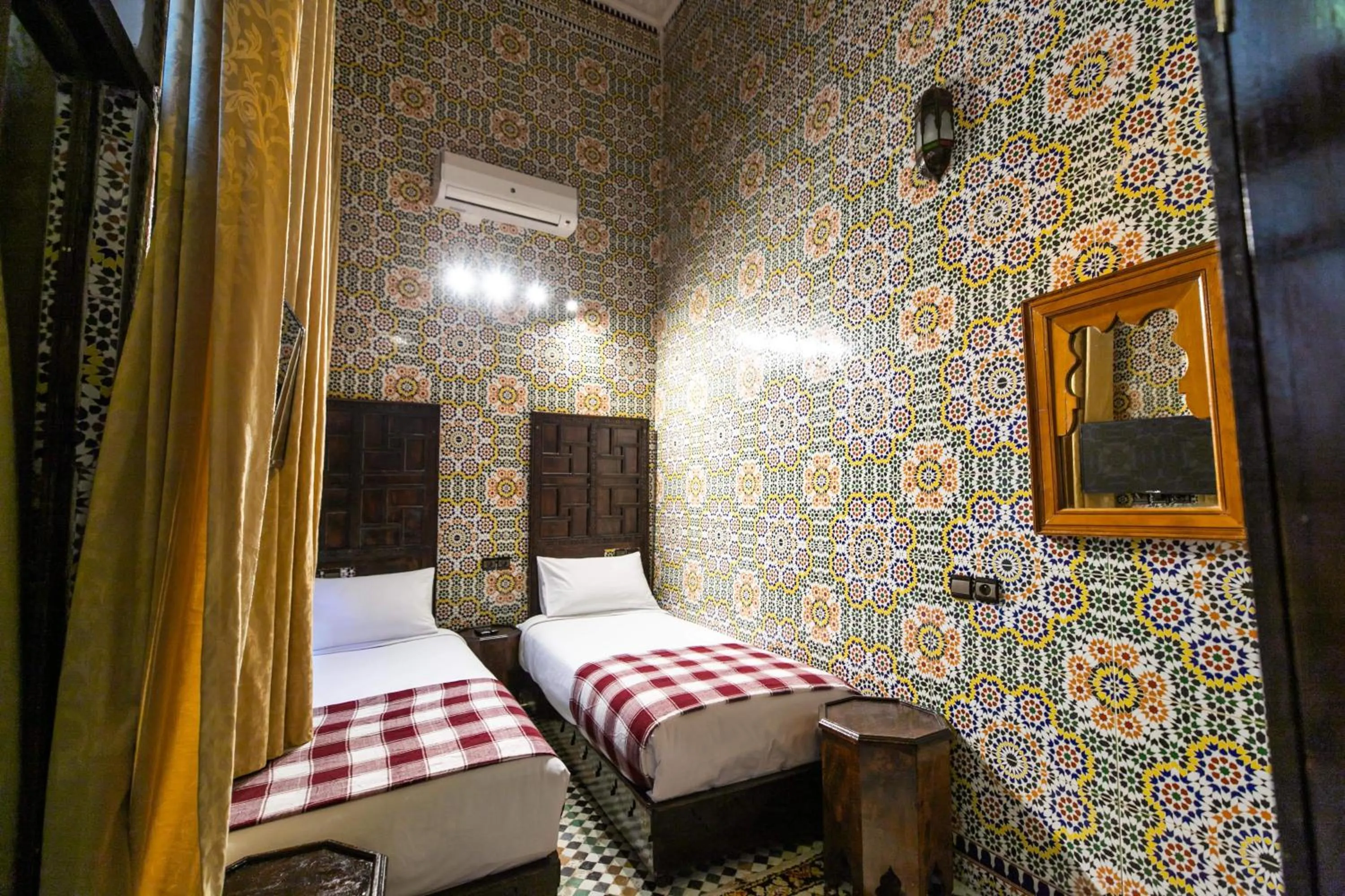 Bed in Riad Fes Aicha & SPA